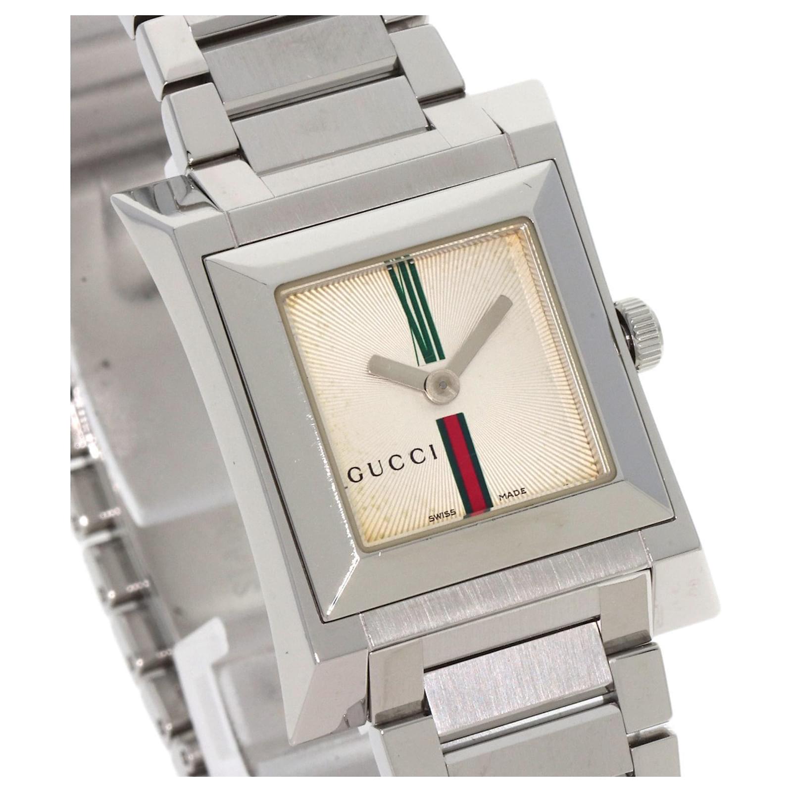 時計 GUCCI 111L YA111506 Diamond bezel quartz Gucci 111L Diamond Bezel Shell Dial Quartz Watch Used From