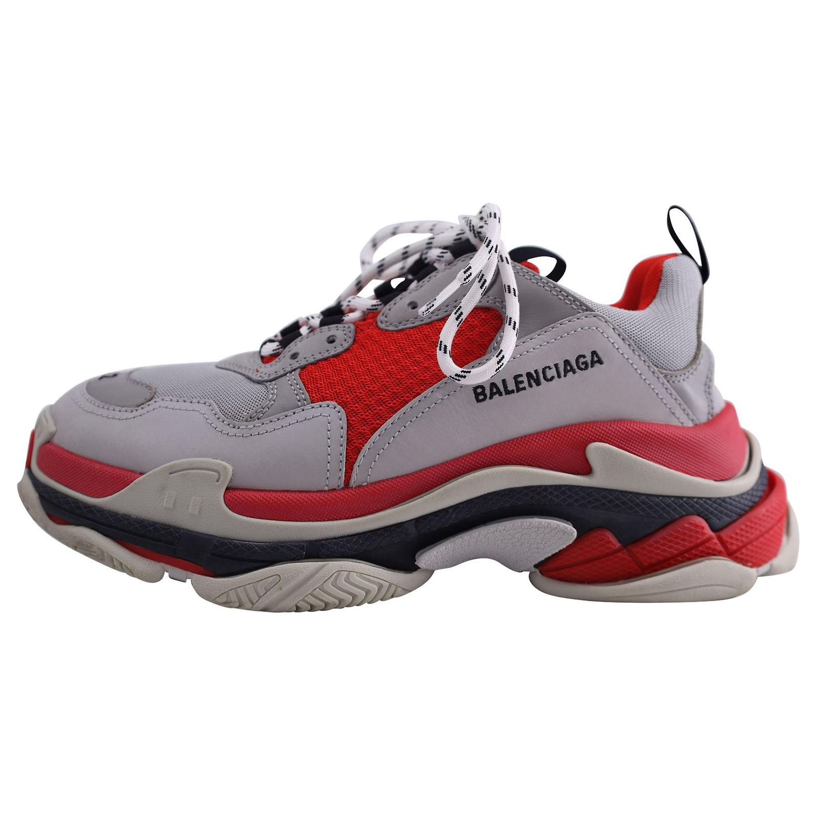 Autre Marque Balenciaga Triple S Sneakers in Grey/Red/Black 