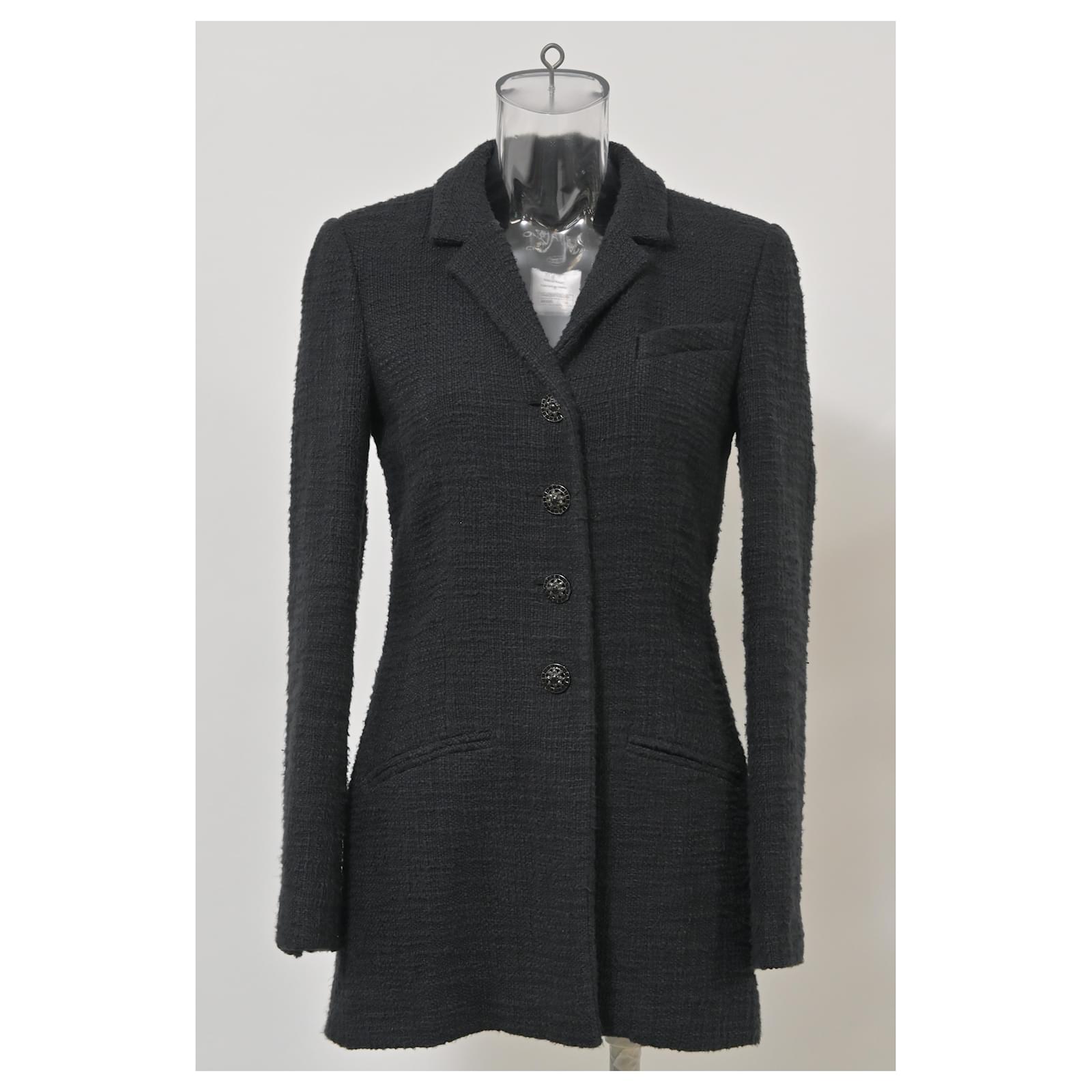 ブルレアDouble button tweed jacket ブラック　黒 Chanel, black boucle tweed jacket - Unique Designer Pieces