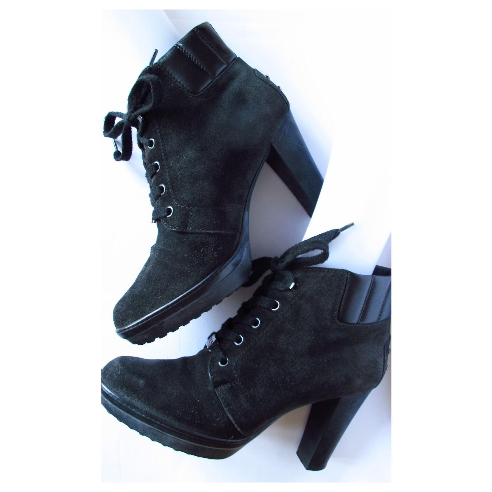 Bottines TOD'S En Daim Noir - Pointure 36 - état Très Bon - Style Plat Et Confortable