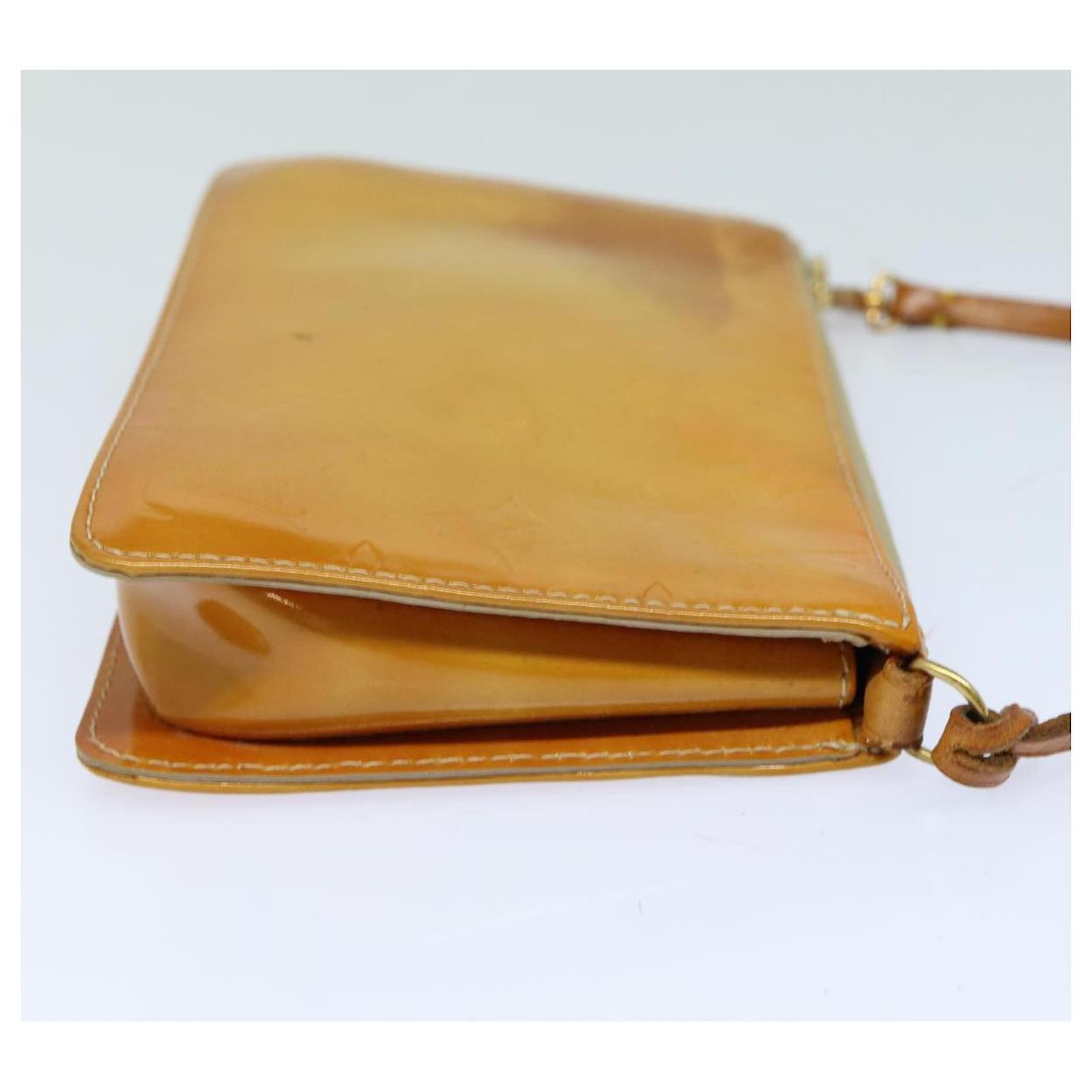 LOUIS VUITTON Monogram Vernis Lexington Accessory Pouch Beige 
