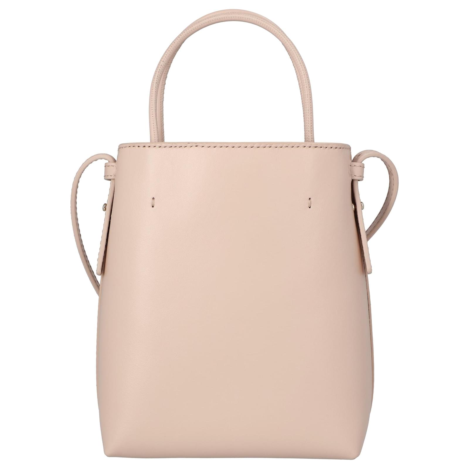 トートバッグ Chloe Sense Micro Tote Bag In Soft Leather Beige chc23up873i10-26x_1.jpg?ts=