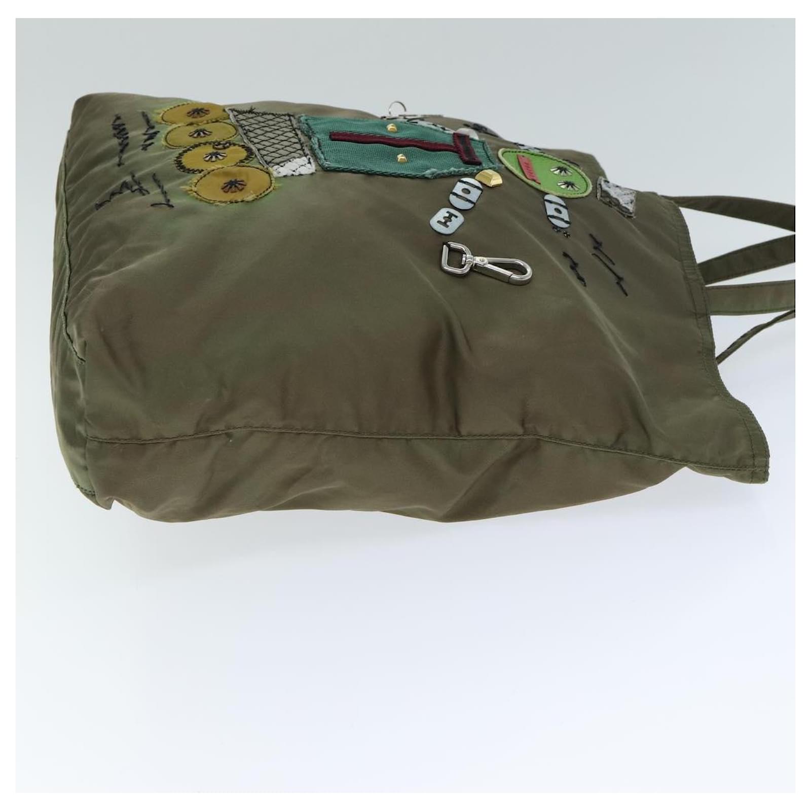 バッグ 00s prada totebag nylon khaki robot y2k Prada Robot Tote Bag Nylon Khaki Green ref.1570283 - Joli Closet