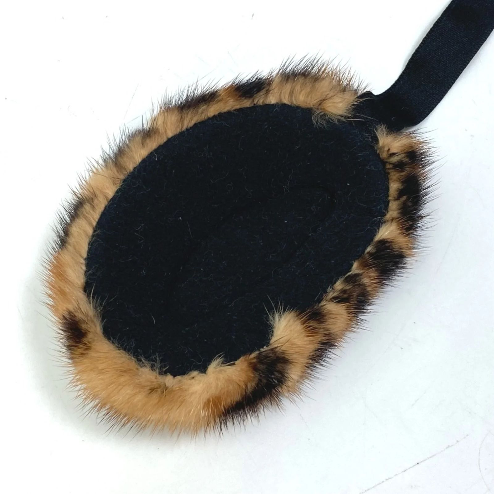 LOUIS VUITTON Leopard Faux fur Earmuffs. Louis Vuitton Leopard Print Mink Ear Warmers Brown Black Fur  main image 2
