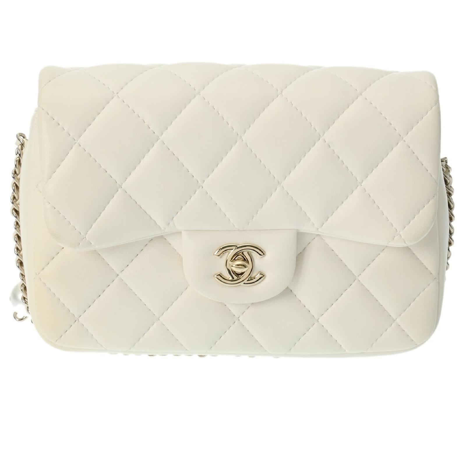 Chanel Matelasse Faux Pearl Chain Shoulder Bag White Leather ref.1576704 Joli Closet