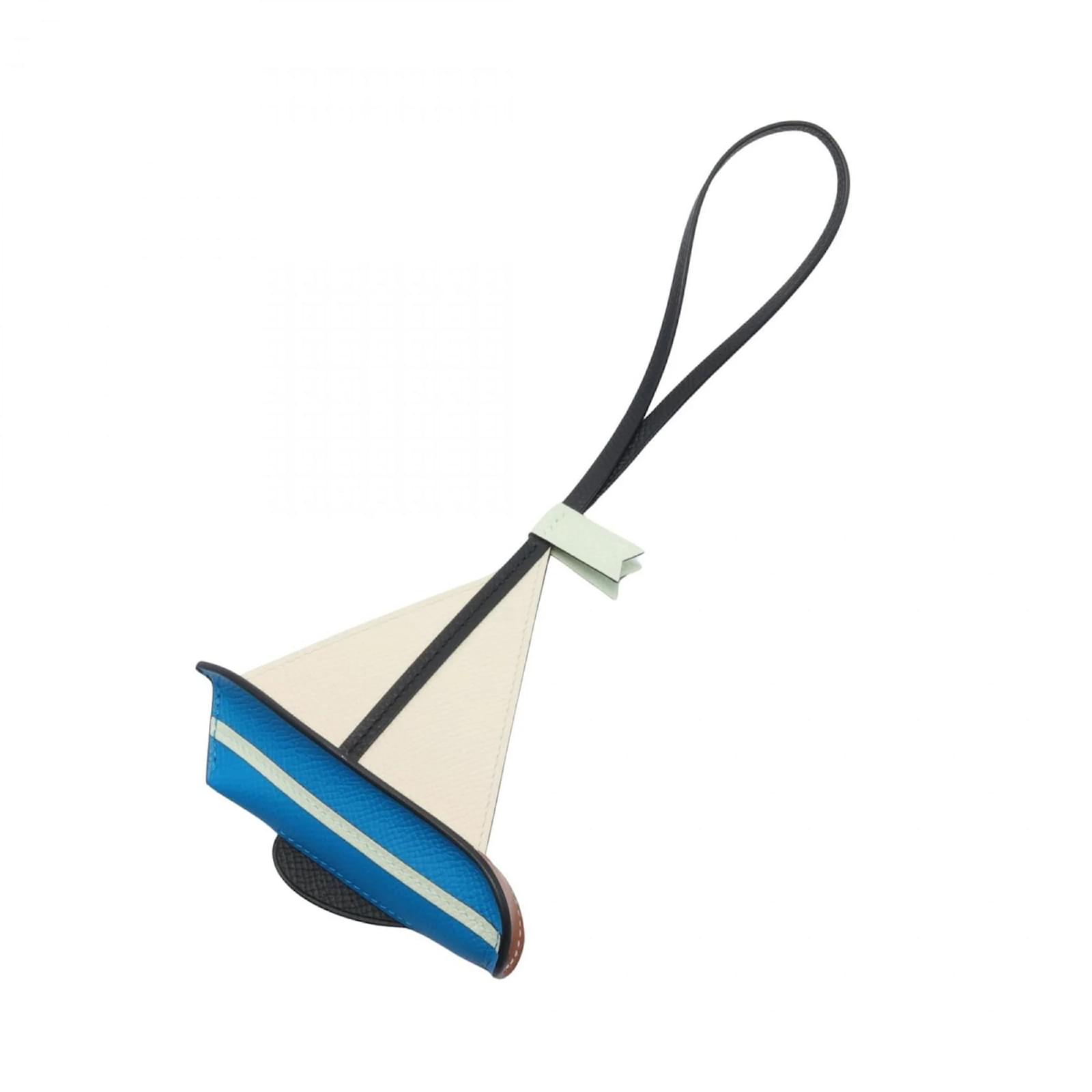 入手困難【HERMES】Sail 24 charm チャーム〈直営店〉 HERMES】 希少☆おしゃれ ヨットチャーム Sail 24 財布・小物