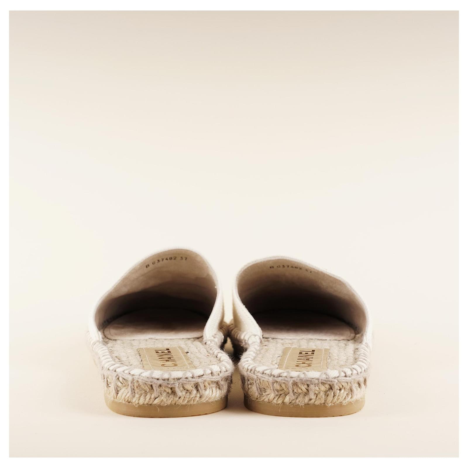 CELINE｜SLIP-ONS (FLAT ESPADRILLE WITH TRIOMPHE PATCH SI Women's Les espadrilles Celine lace-up in canvas and