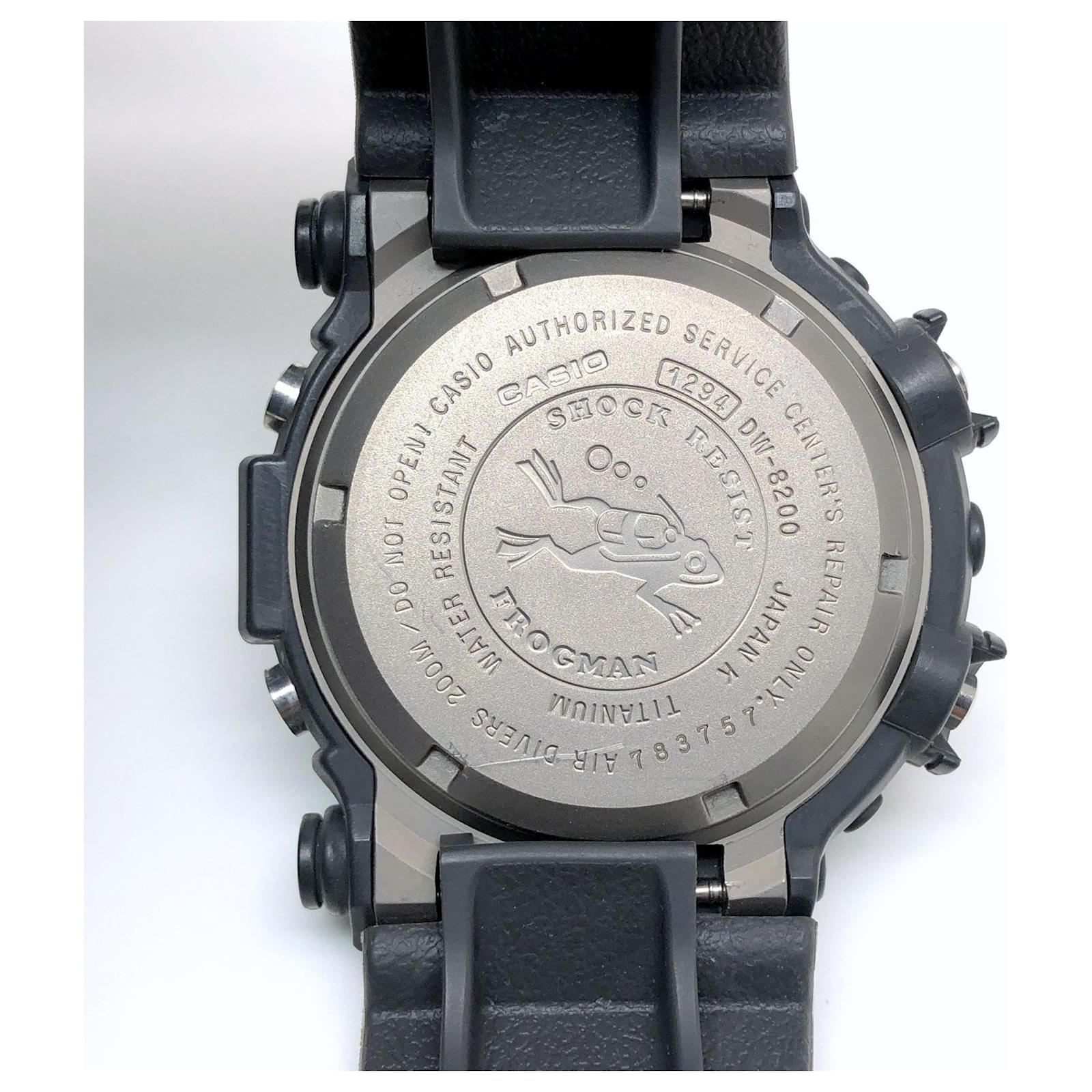 Autre Marque Casio G-Shock DW-8200-1A Frogman Wristwatch Autre Marque Casio G-Shock DW-8200-1A Frogman Wristwatch