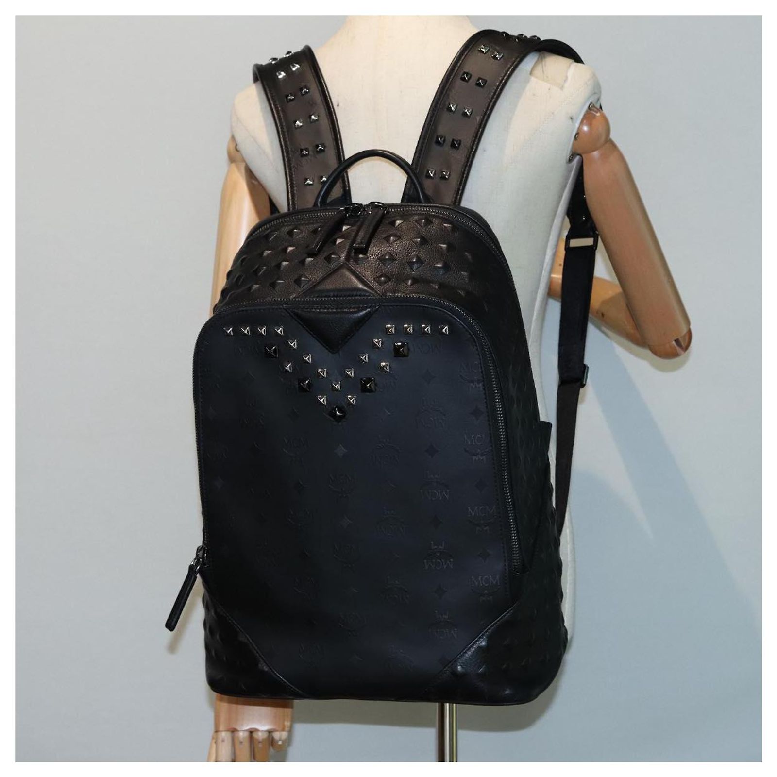 MCM Vicetos Logogram Studs Backpack PVC Black Auth ac3197  display picture 2