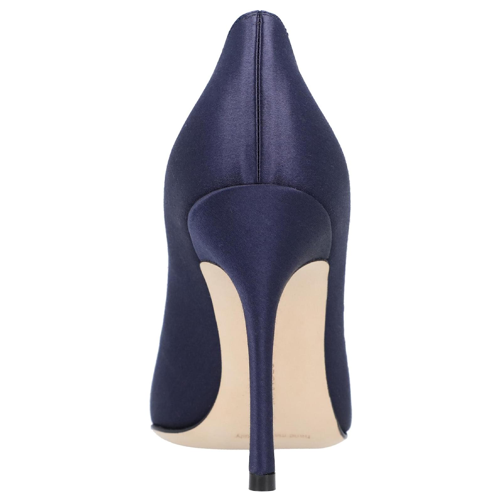 Manolo Blahnik Pluma Fabio Satin 105 Pump Purple Viscose