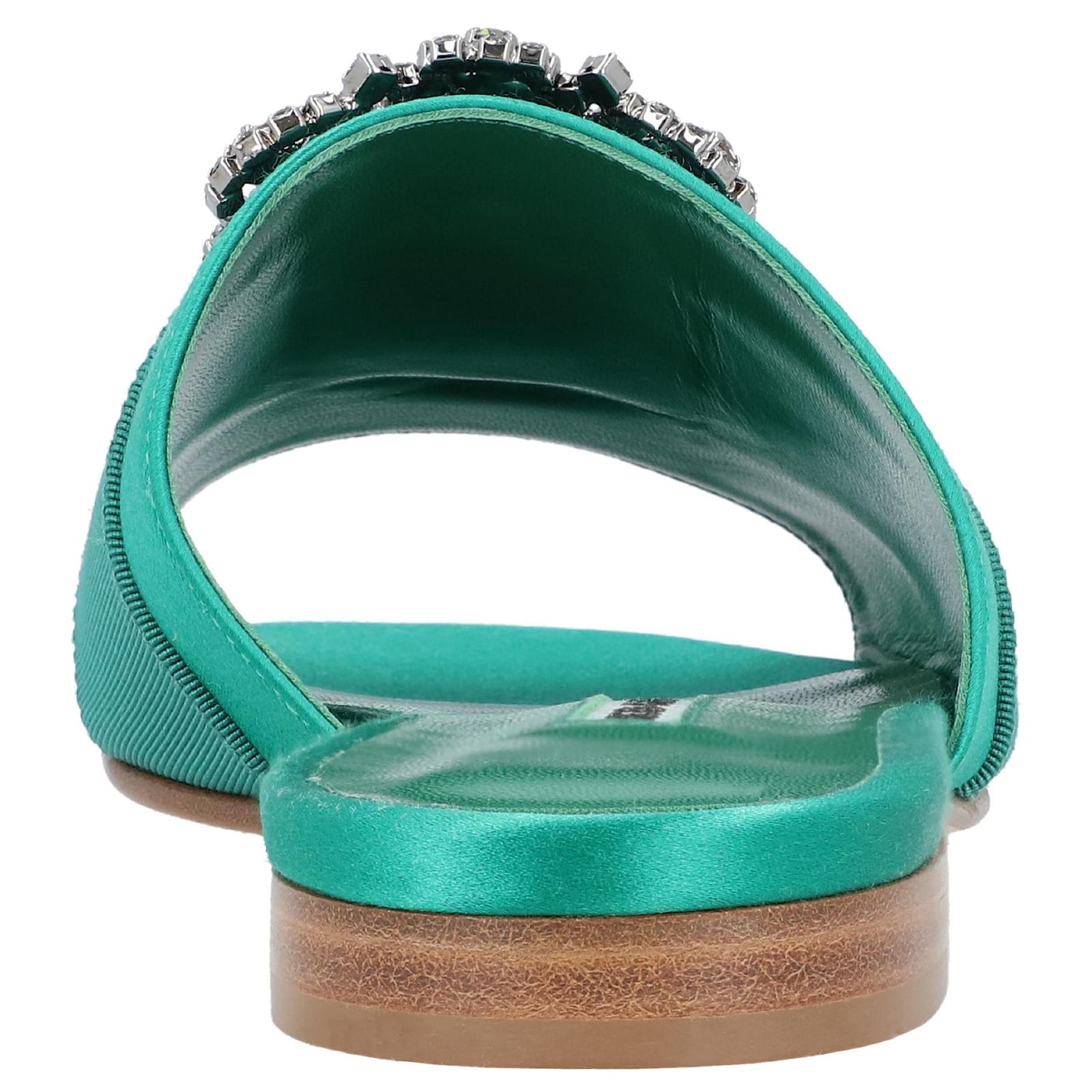 サンダル・ミュール Manolo Blahnik Martamod Flat Green Manolo Blahnik Green Martamod Flat Slide Sandal 41 – THE CLOSET
