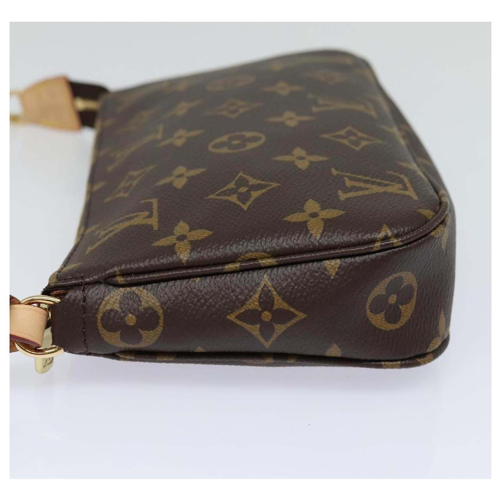LOUIS VUITTON Monogram Pochette Accessoires Pouch M82766 LV LOUIS VUITTON Monogram Pochette Accessoires Pouch M82766 LV
