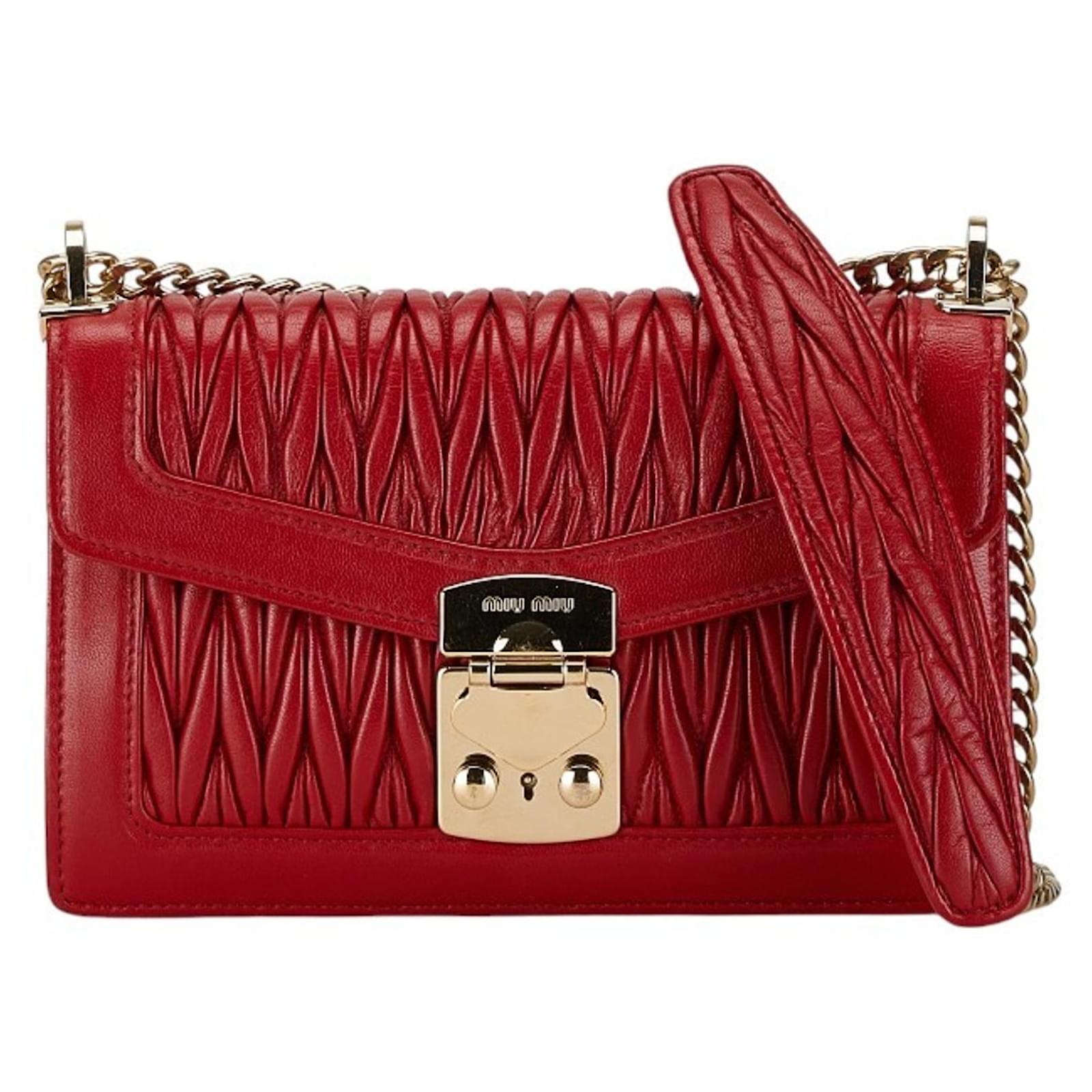 Miu Miu Matelasse Chain Shoulder Bag Red Leather ref.1600342