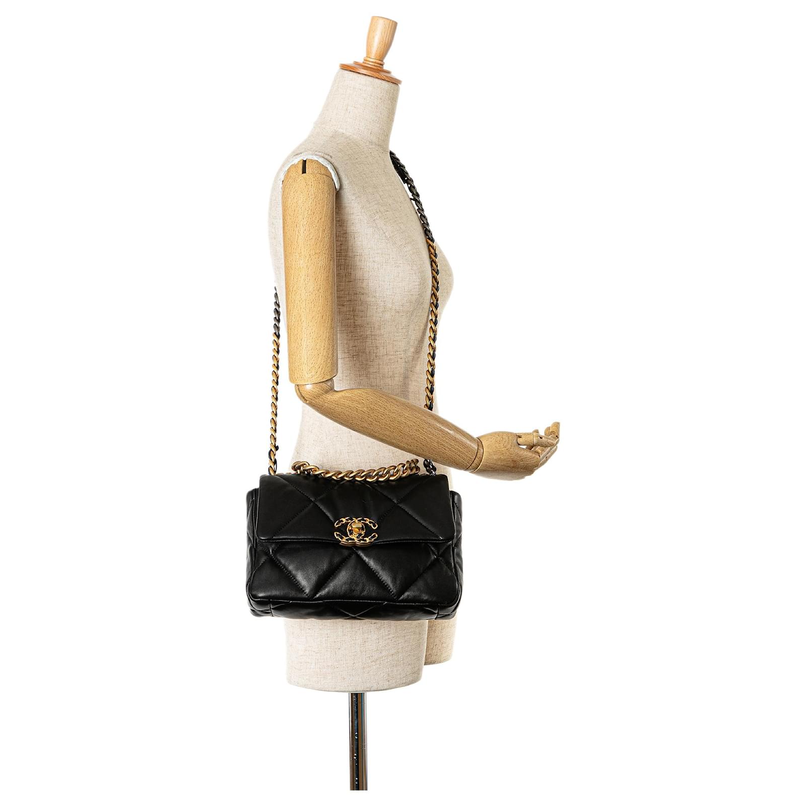 Chanel Black Medium Lambskin 19 Flap Leather ref.1604198