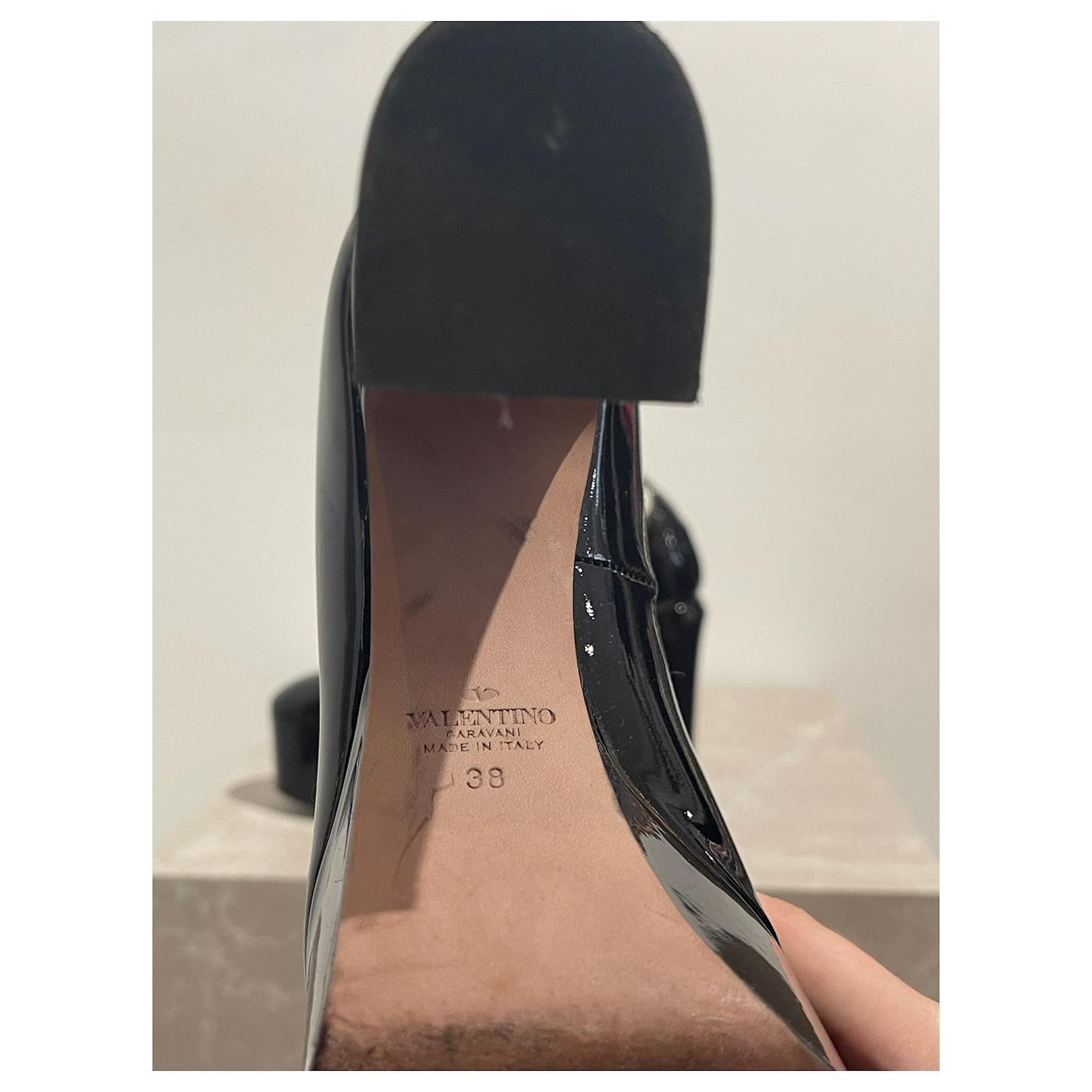 VALENTINO GARAVANI Heels T.EU 38 Leather Black ref.1608066 - Joli