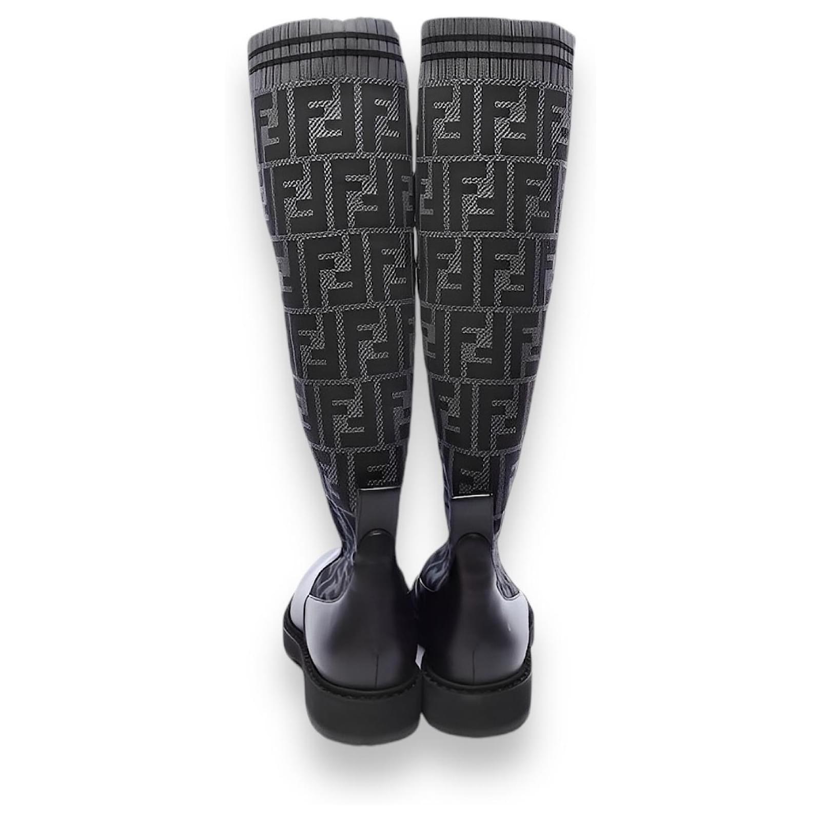 靴 Fendi Knee High Grey Leather Selleria Fendi Boots Grey Leather ref.1609091 - Joli Closet