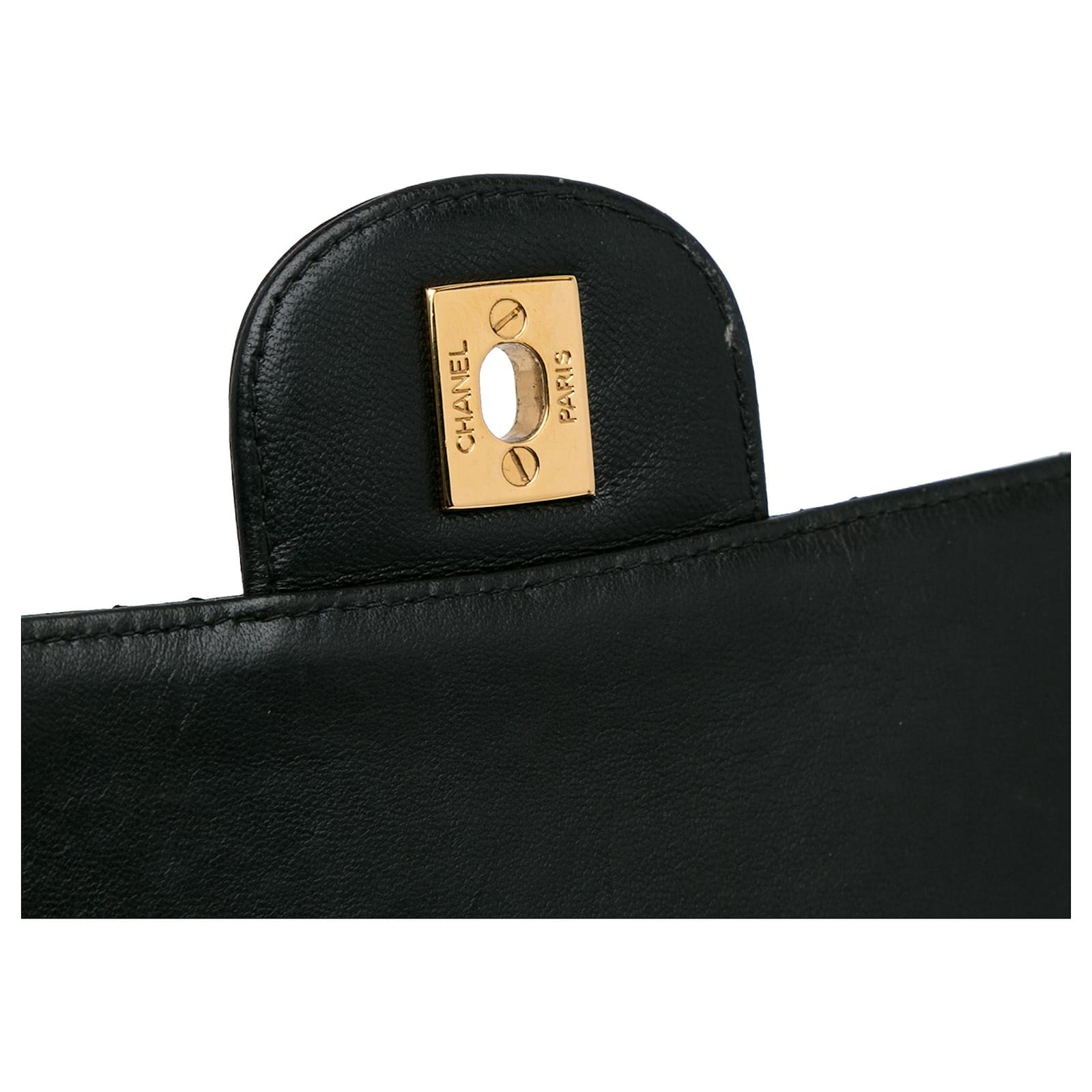 Chanel Black Jumbo Classic Lambskin Single Flap Leather ref