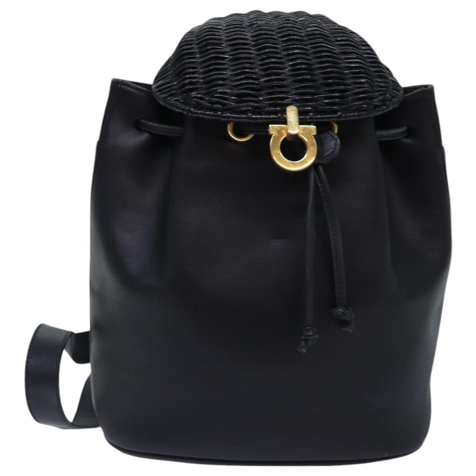 Salvatore Ferragamo Backpack Leather Black Gold Auth 86612  display picture 1