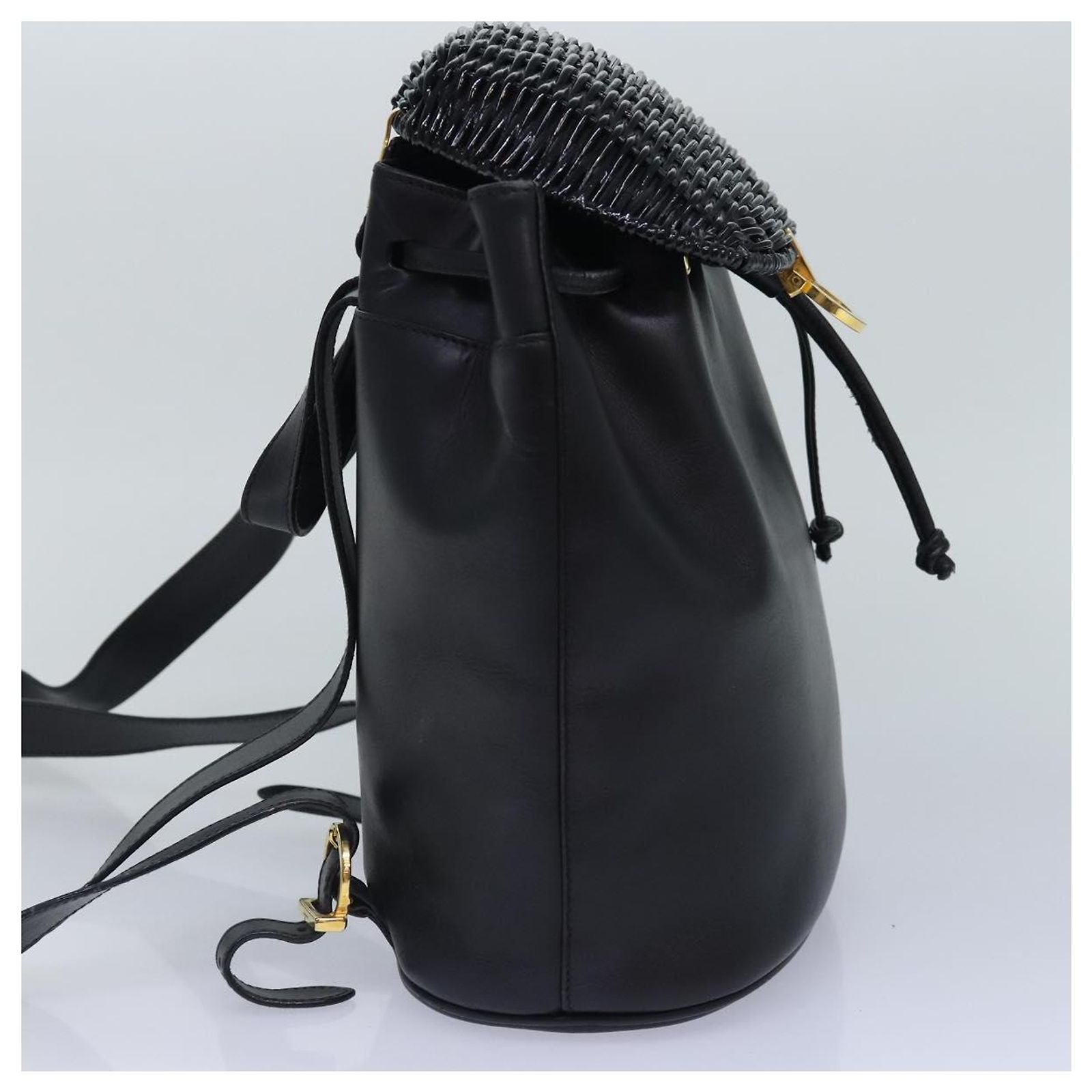 Salvatore Ferragamo Backpack Leather Black Gold Auth 86612  display picture 1