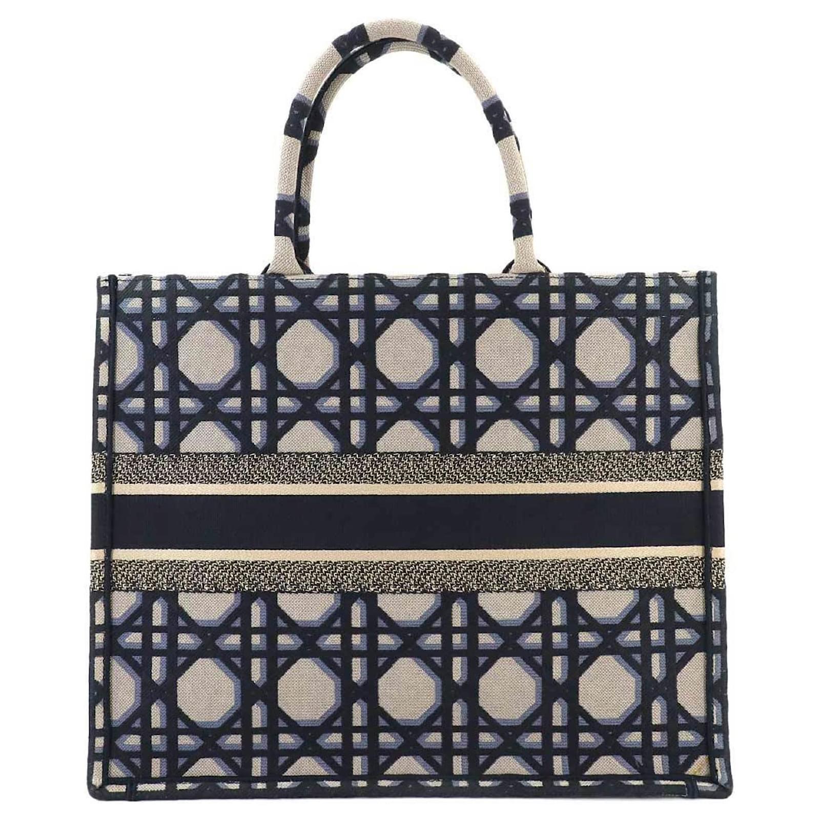 Christian Dior ロゴエコバッグ ネイビー Dior BlueWhite Embroidered