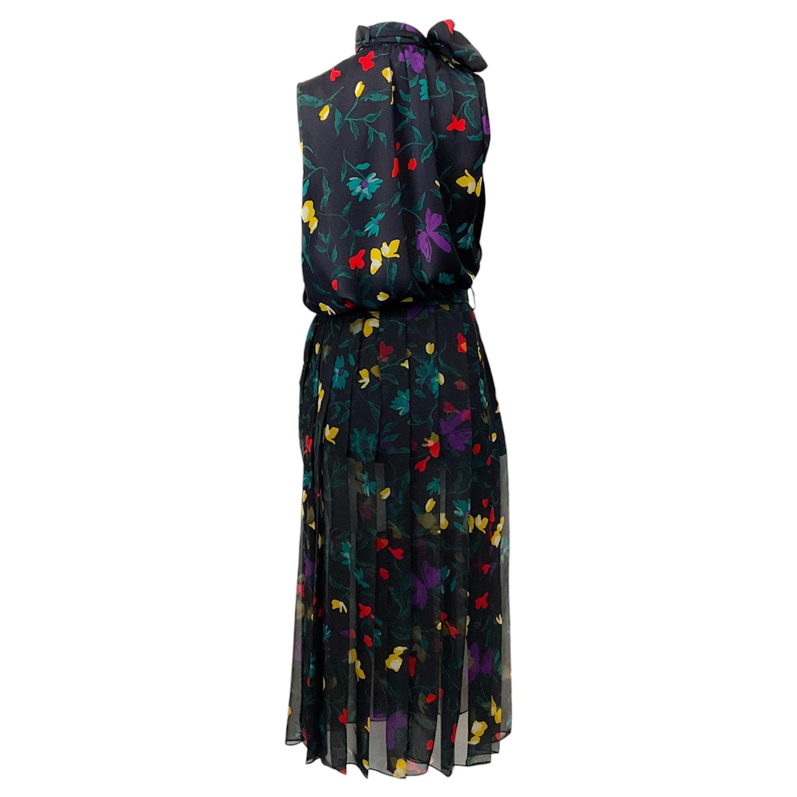 国内より1WEEK【sacai】Floral Print Cotton Jersey Dress 国内より1WEEK【sacai】Floral Print Cotton Jersey Dress