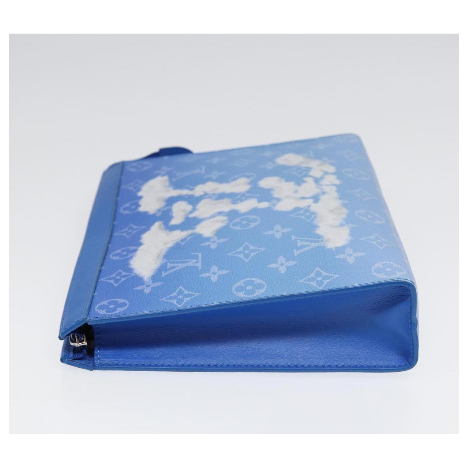 LOUIS VUITTON Monogram Clouds Pochette Voyage Clutch Bag Blue M45480 Auth  88070A White ref.1618487 - Joli Closet