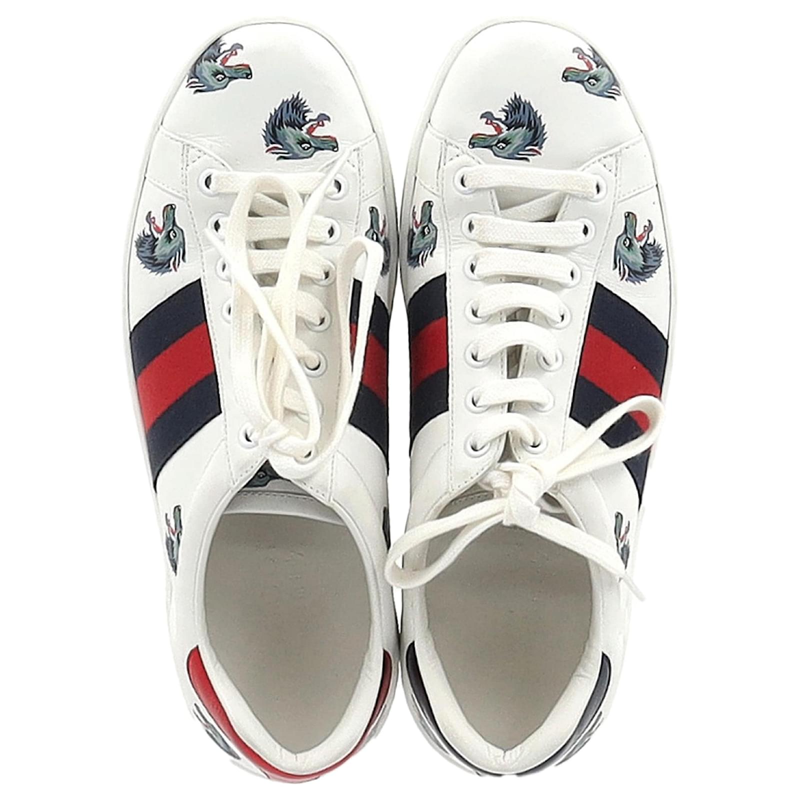 Gucci Ace Wolf Print Low Top Sneakers in White Calfskin Leather Pony style calfskin ref.1620625 Joli Closet