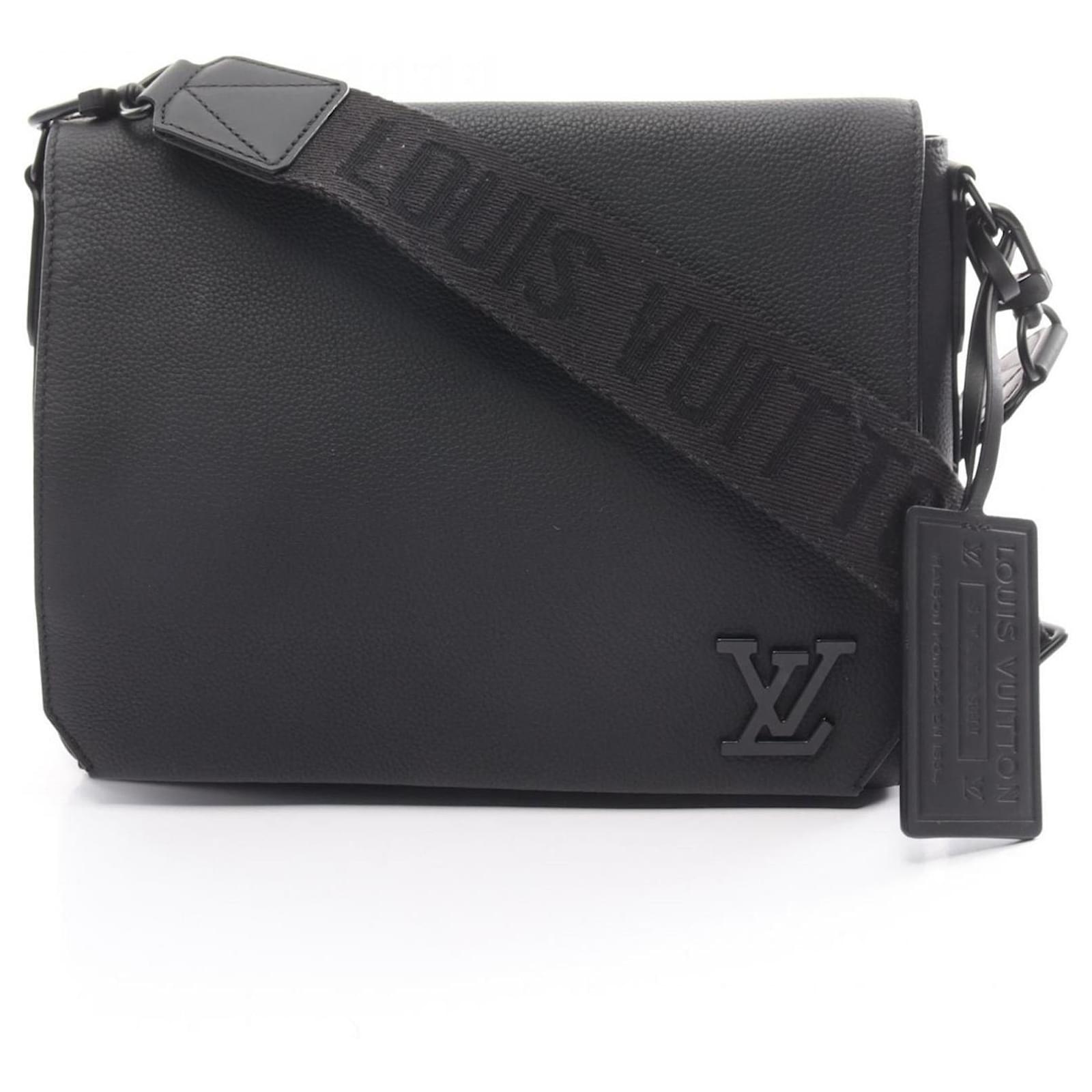 Louis Vuitton Take Off Shoulder Bag Black Leather ref.1626315