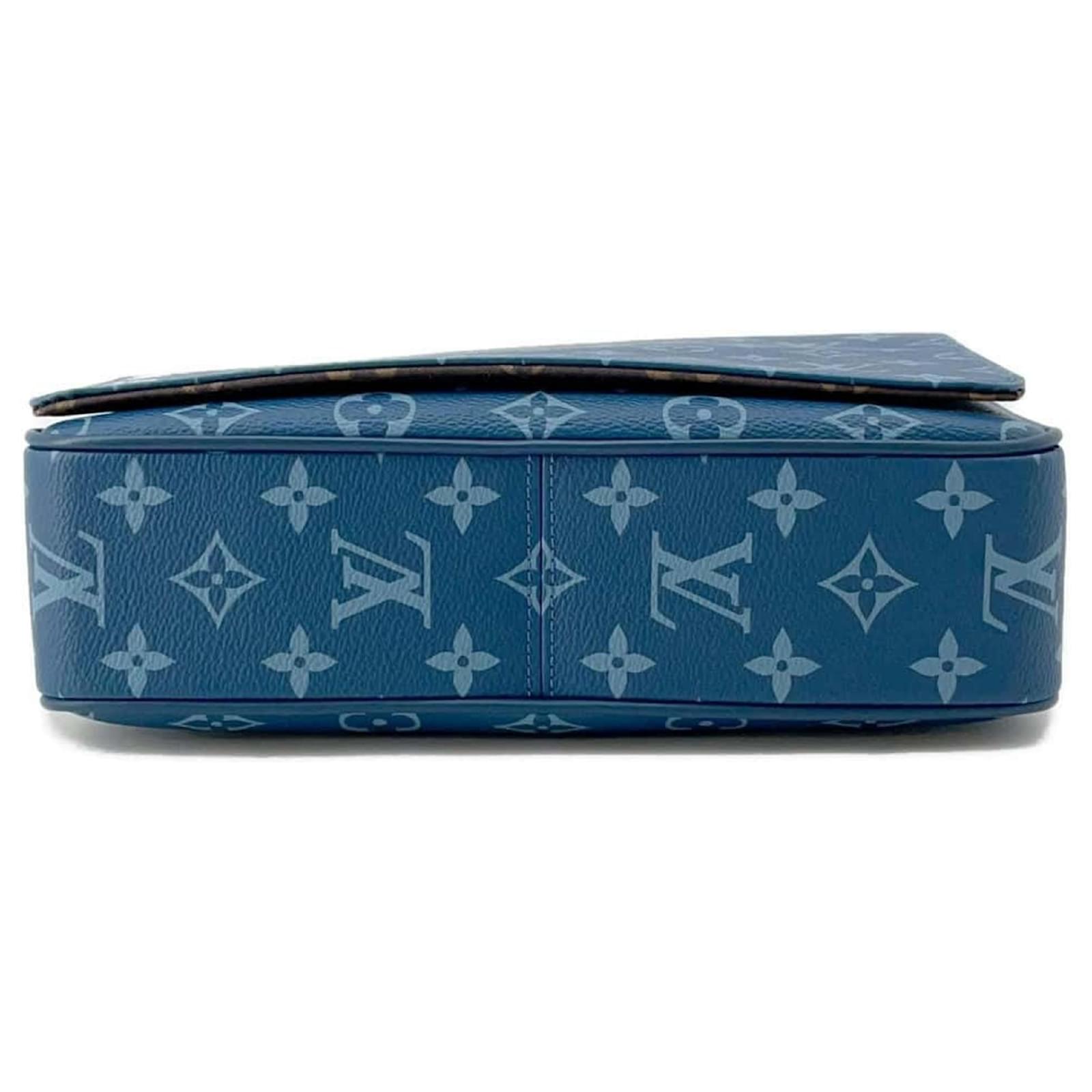 ショルダーバッグ・ポシェット LOUIS VUITTON District PM bag District PM Small Men's Messenger Bag | LOUIS VUITTON ®