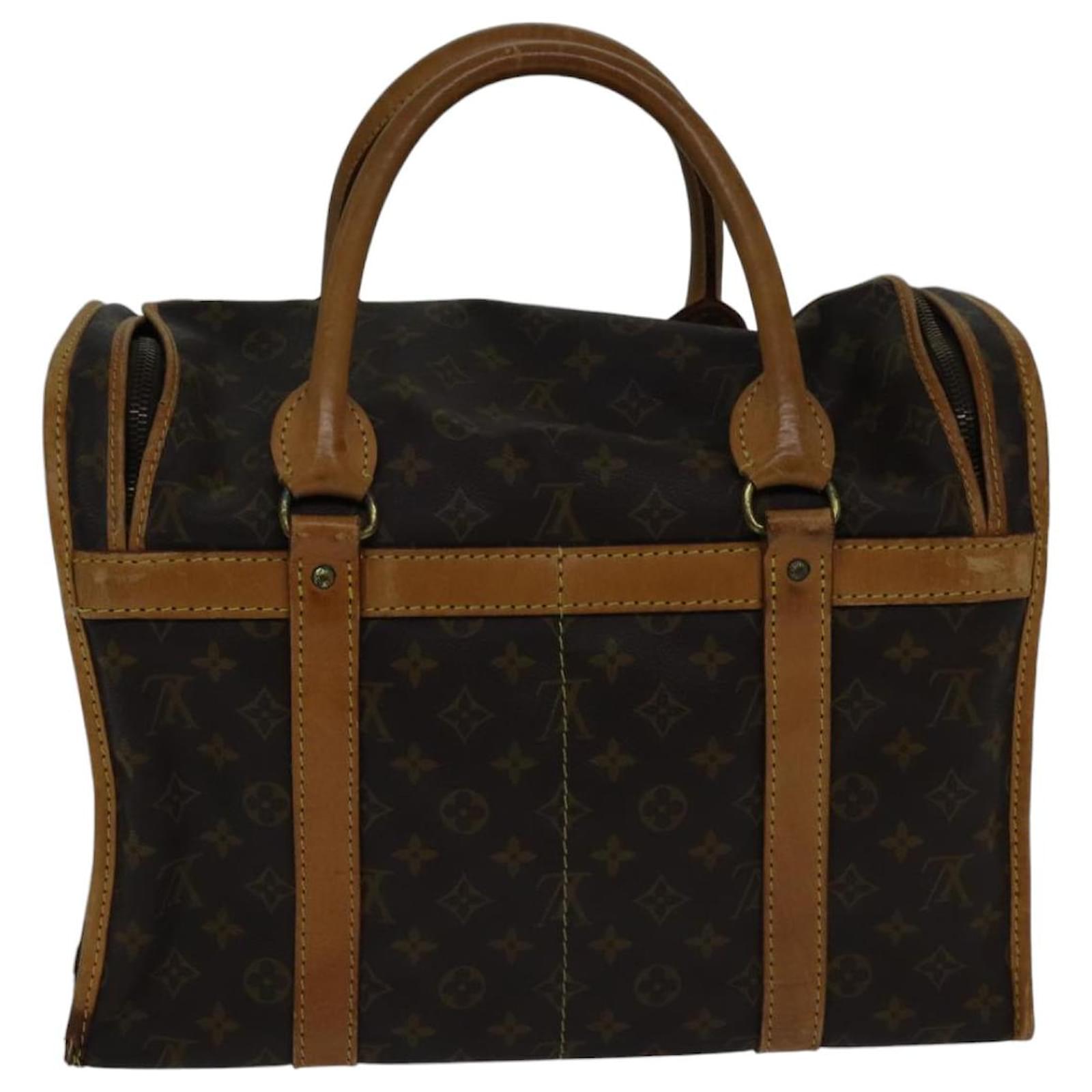 Lv pet carrier best sale