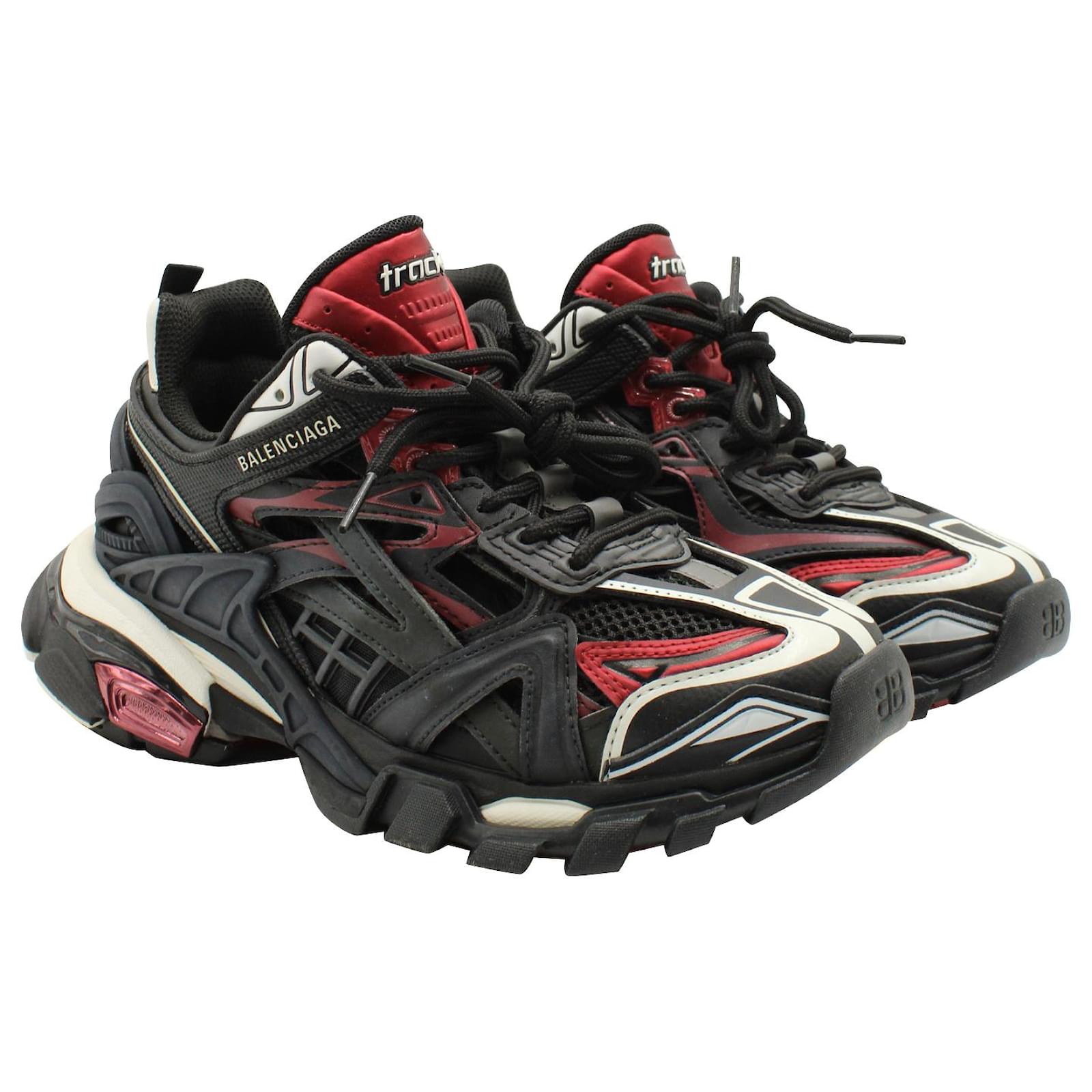 Balenciaga Track 2. Sneakers in Black/Red Nylon ref.1641618