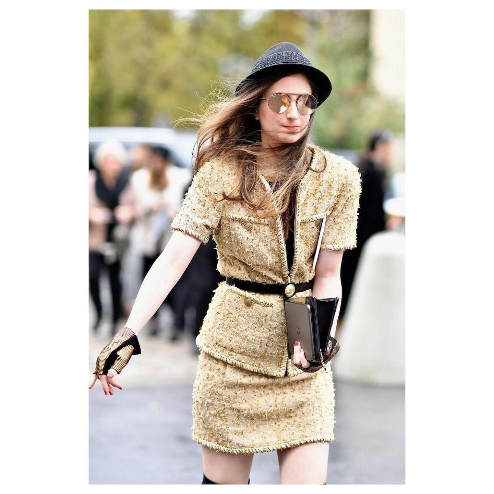 CHANEL ベージュ ジャンパー 楽天市場】[中古] シャネル ジャケット CHANEL ベージュ ゴールド