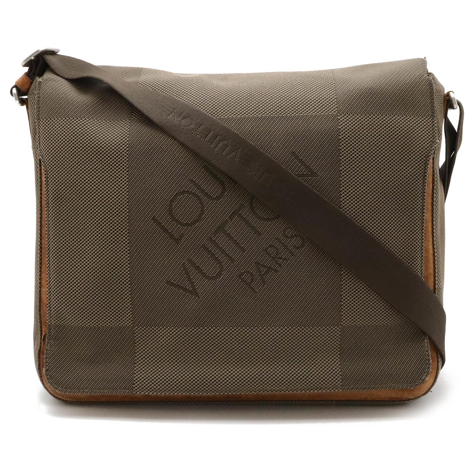 LV Damier geant petit Messenger bag