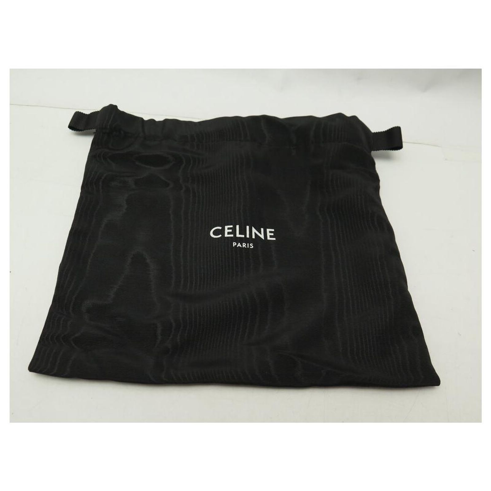 Céline NINE CELINE TRIANGLE LOGO 195903DCS.31DO LEATHER HAND BAG 
