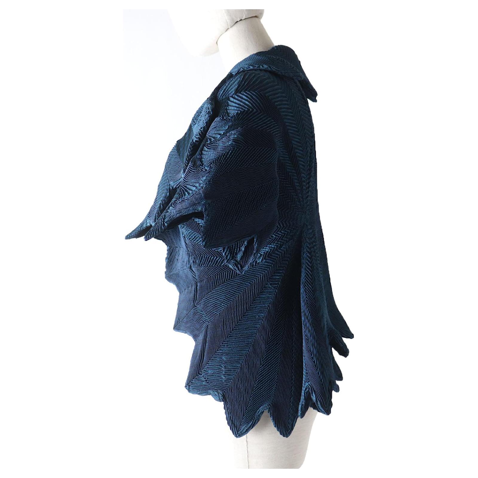 Issey Miyake 3D Steam Stretch Nylon Jacket Blue ref.1689872
