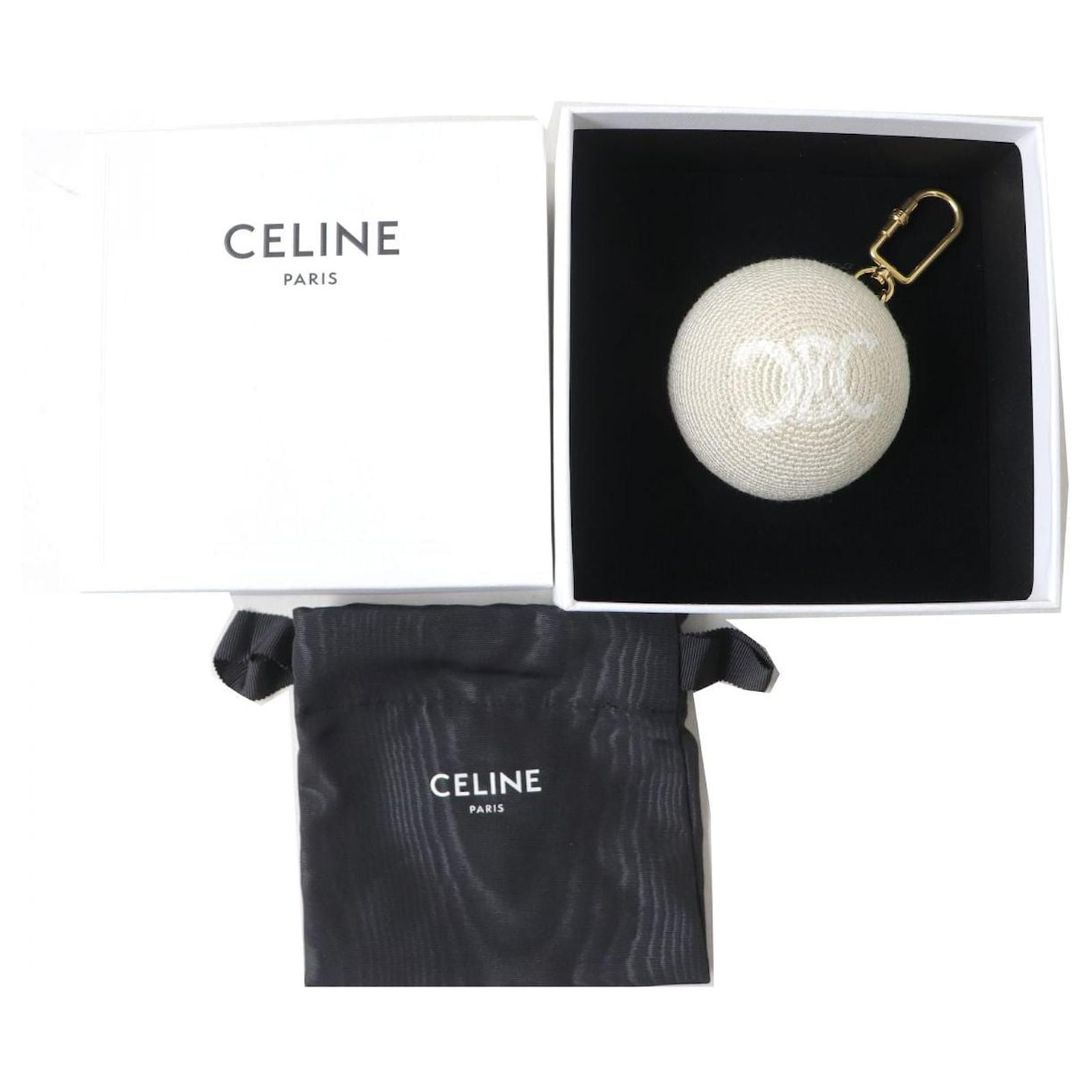 セリーヌ AIR PODS PRO ボール クロシェ エアポッズ プロ ケース