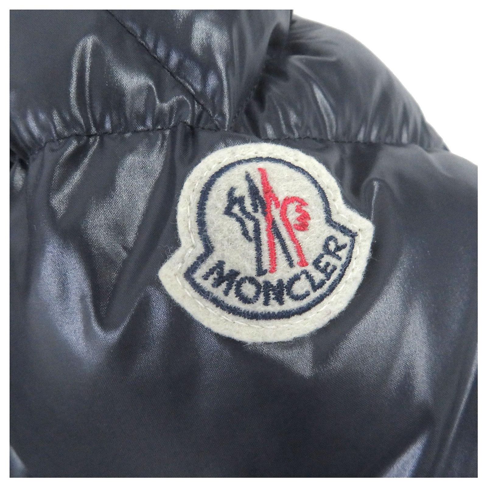Moncler ALBERIC Nylon Down Jacket Navy Navy blue ref.JC1693984 