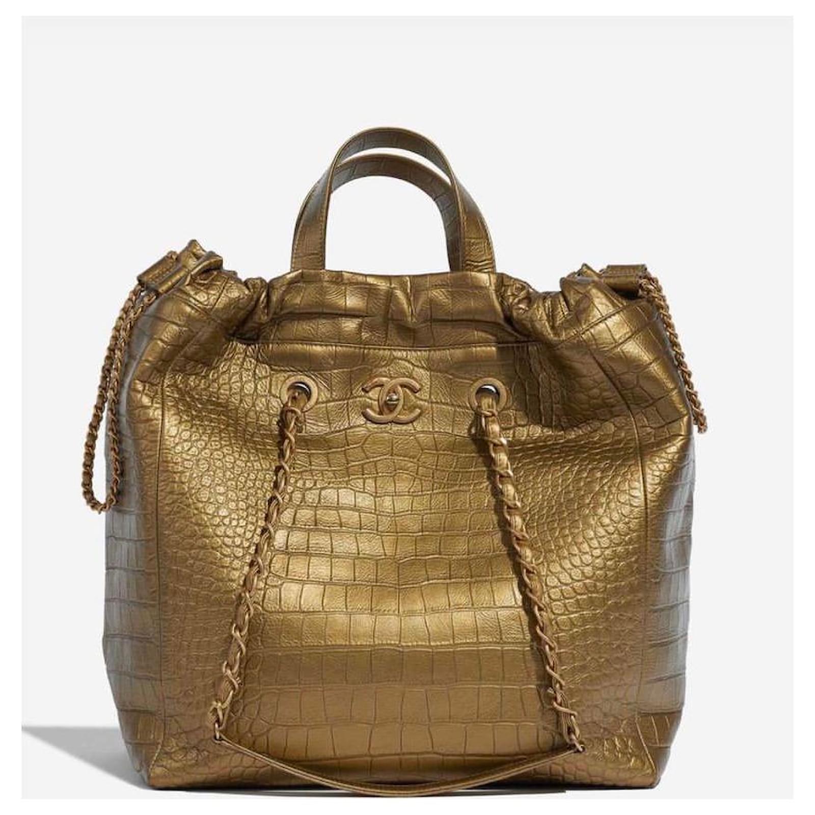 Chanel 19A Paris-New York Egyptian Limited Edition Croc Embossed