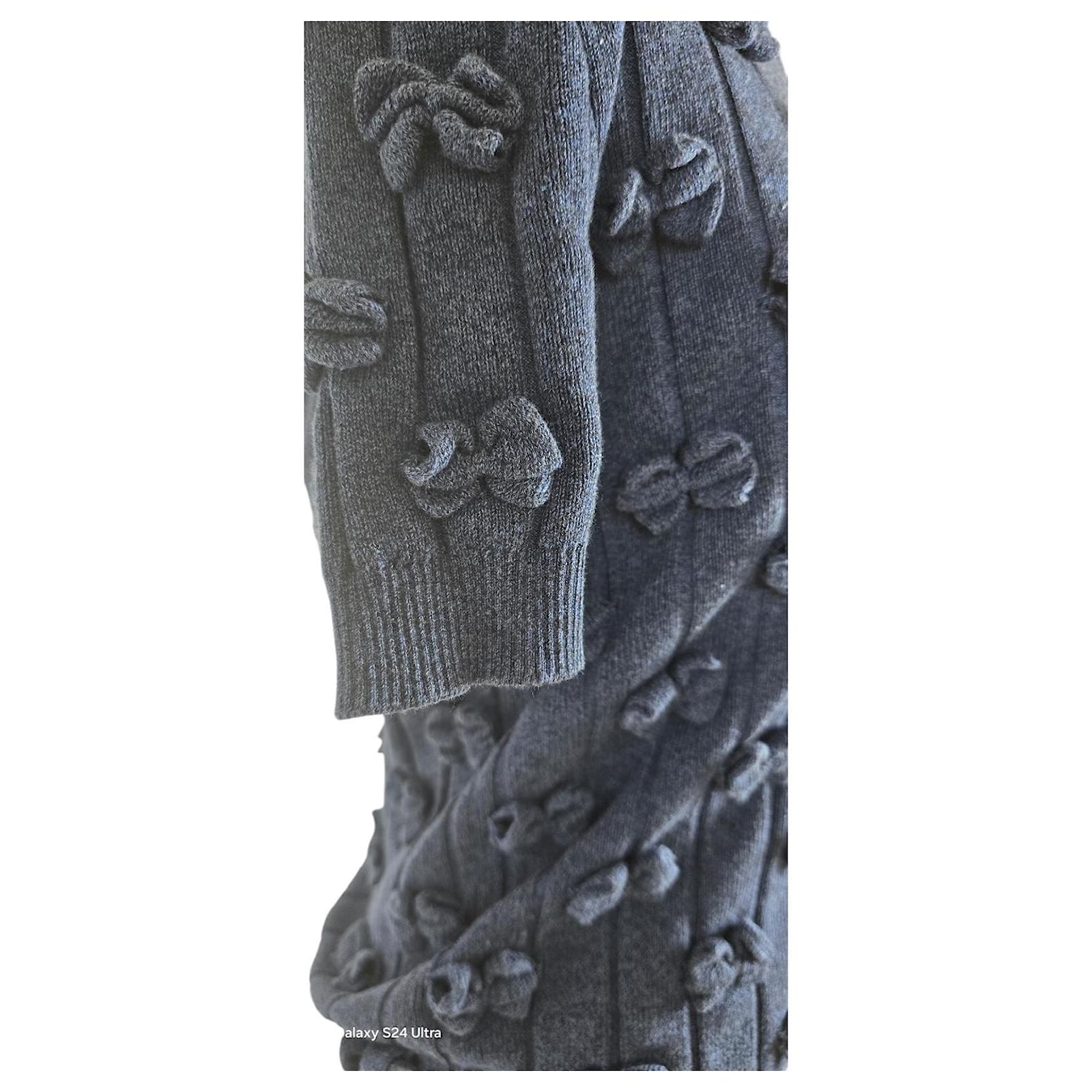 CHANEL ネイビー セーター 42 CHANEL ネイビー セーター 42