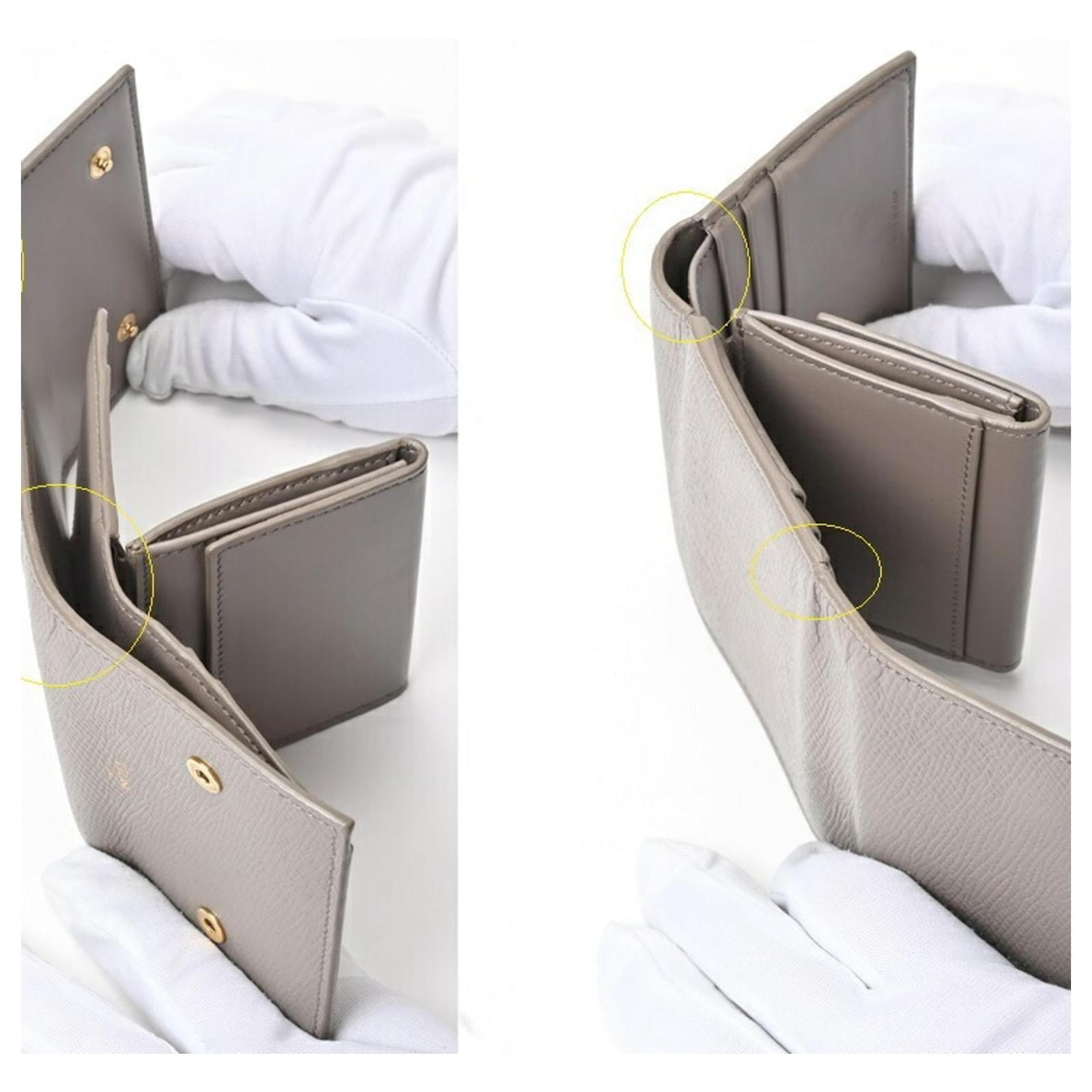 Céline Celine Small Trifold Wallet Grey Leather ref.1714772