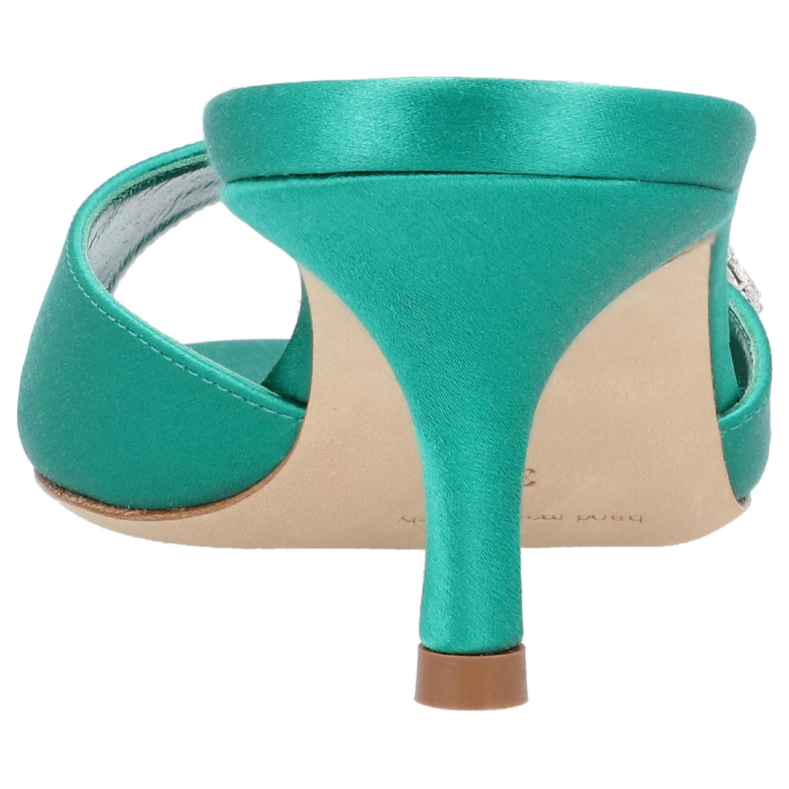 サンダル・ミュール Manolo Blahnik Lumada Fabio 050 Mule Green Manolo Blahnik Lumada Fabio 050 Mule Green Silk ref.1722950