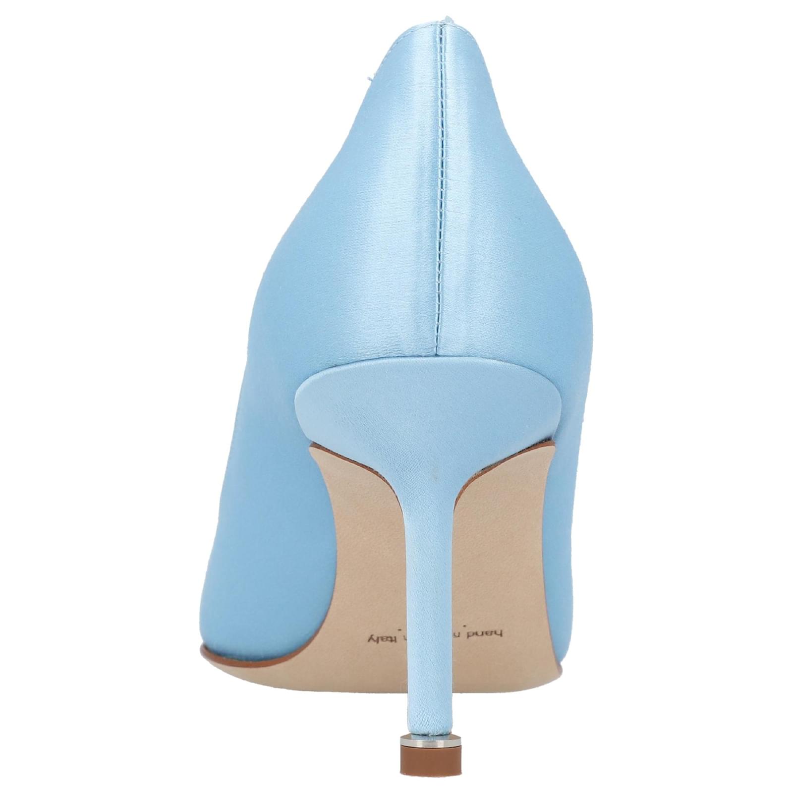 パンプス Manolo Blahnik Hangisi 070 Pump Blue HANGISI 70 | Blue Satin Jewel Buckle Pumps | Manolo Blahnik