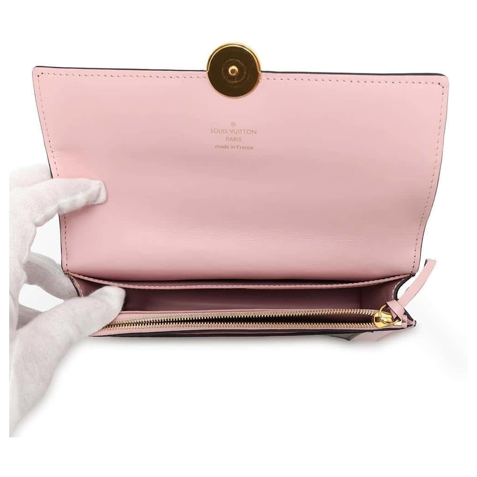 Louis Vuitton Monogram Chain Wallet Pink Patent leather ref