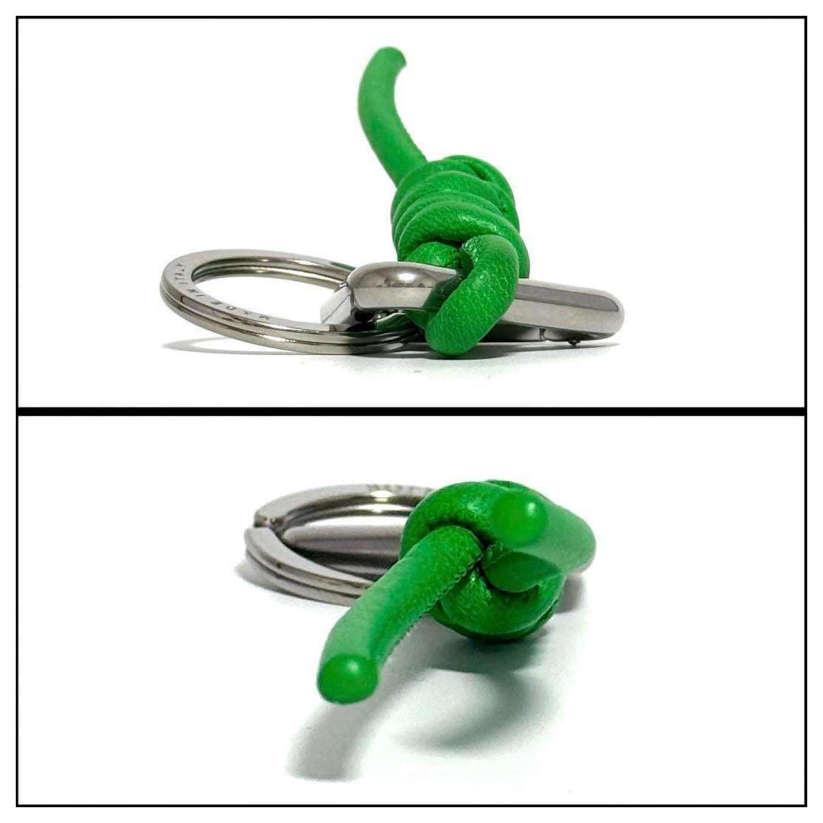 Bottega Veneta Men's Triangle Key Ring Holder Green Leather