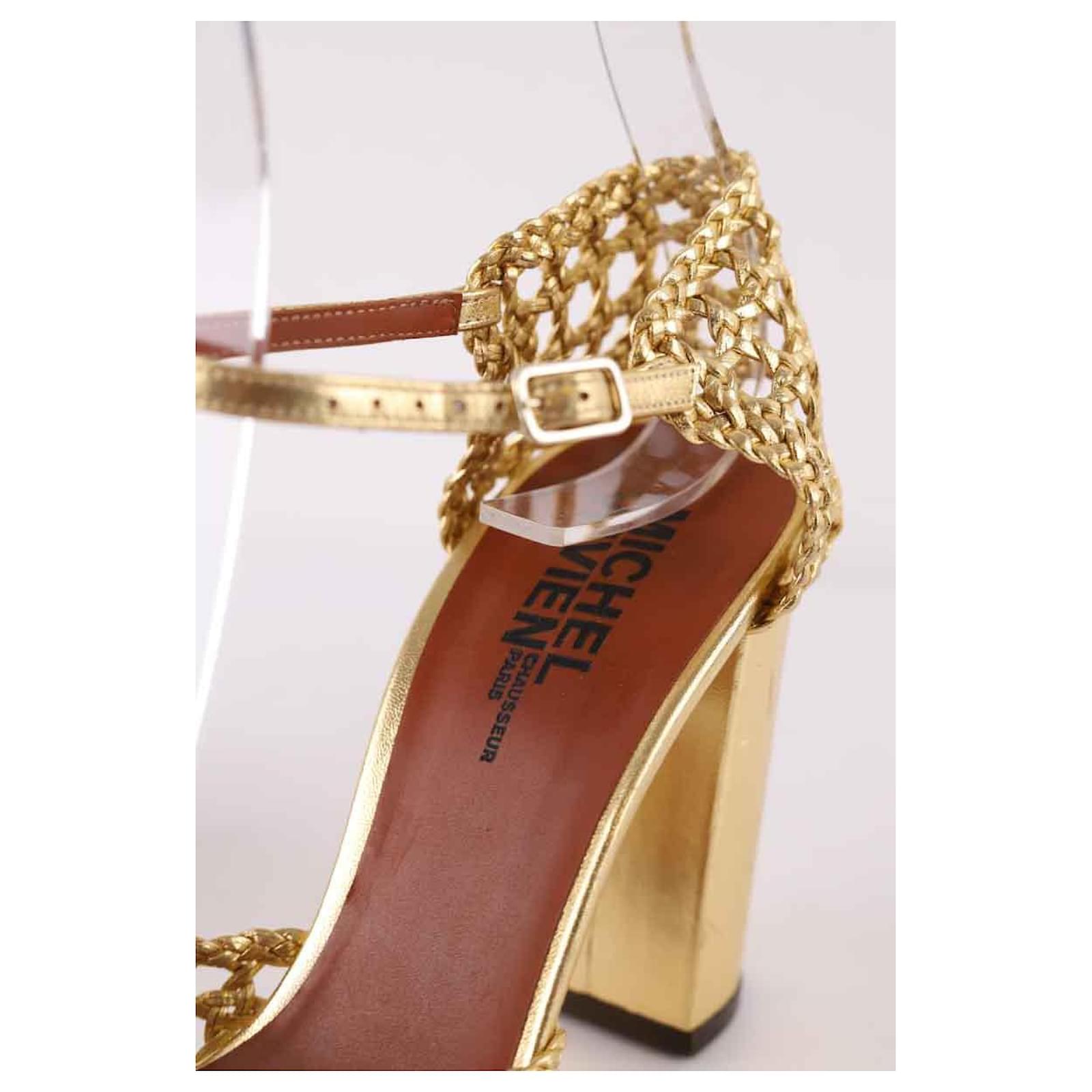 Michel Vivien Leather heels Golden ref.1732142 - Joli Closet