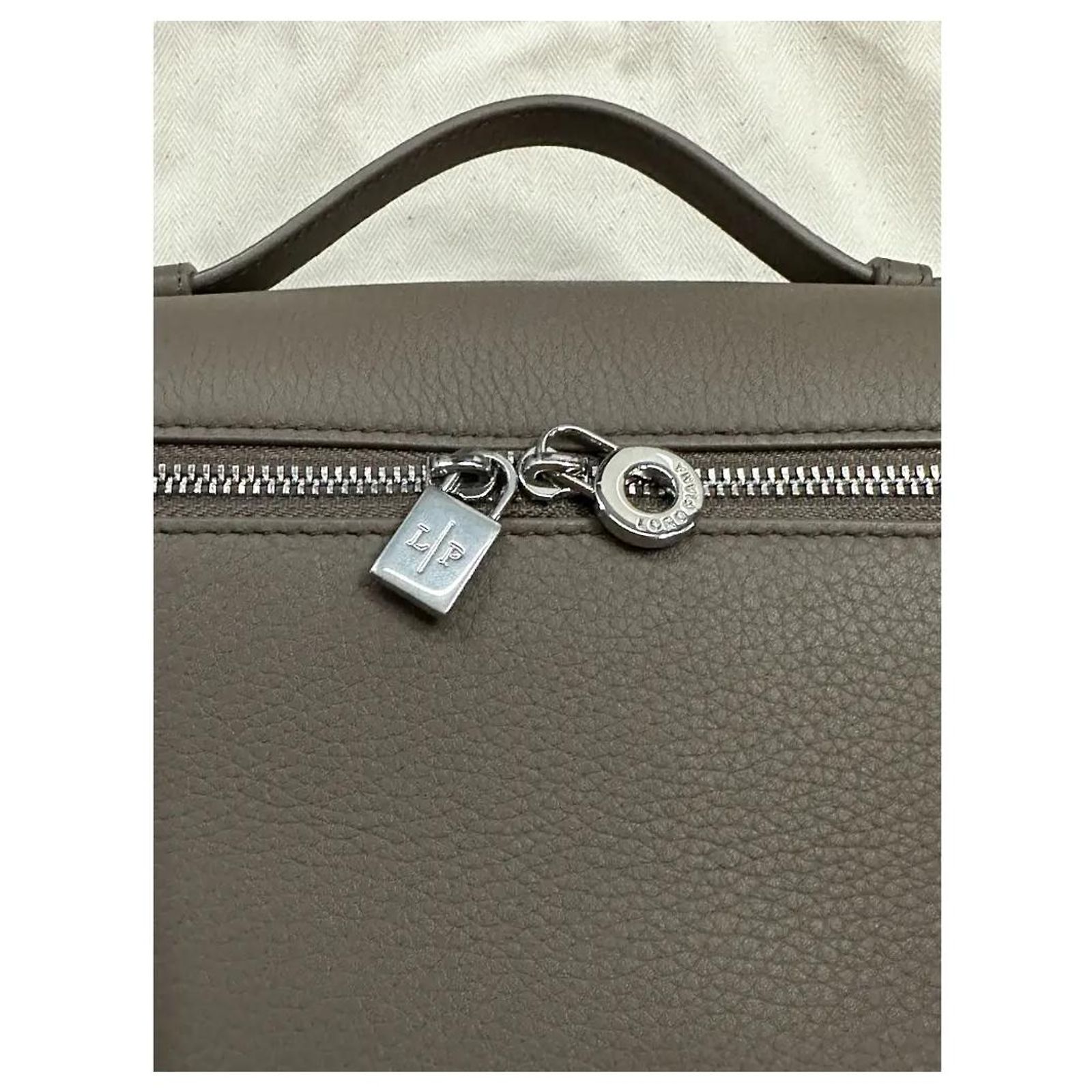 Loro Piana Extra Pocket Backpack L23.5 gray etoupe color  display picture 3