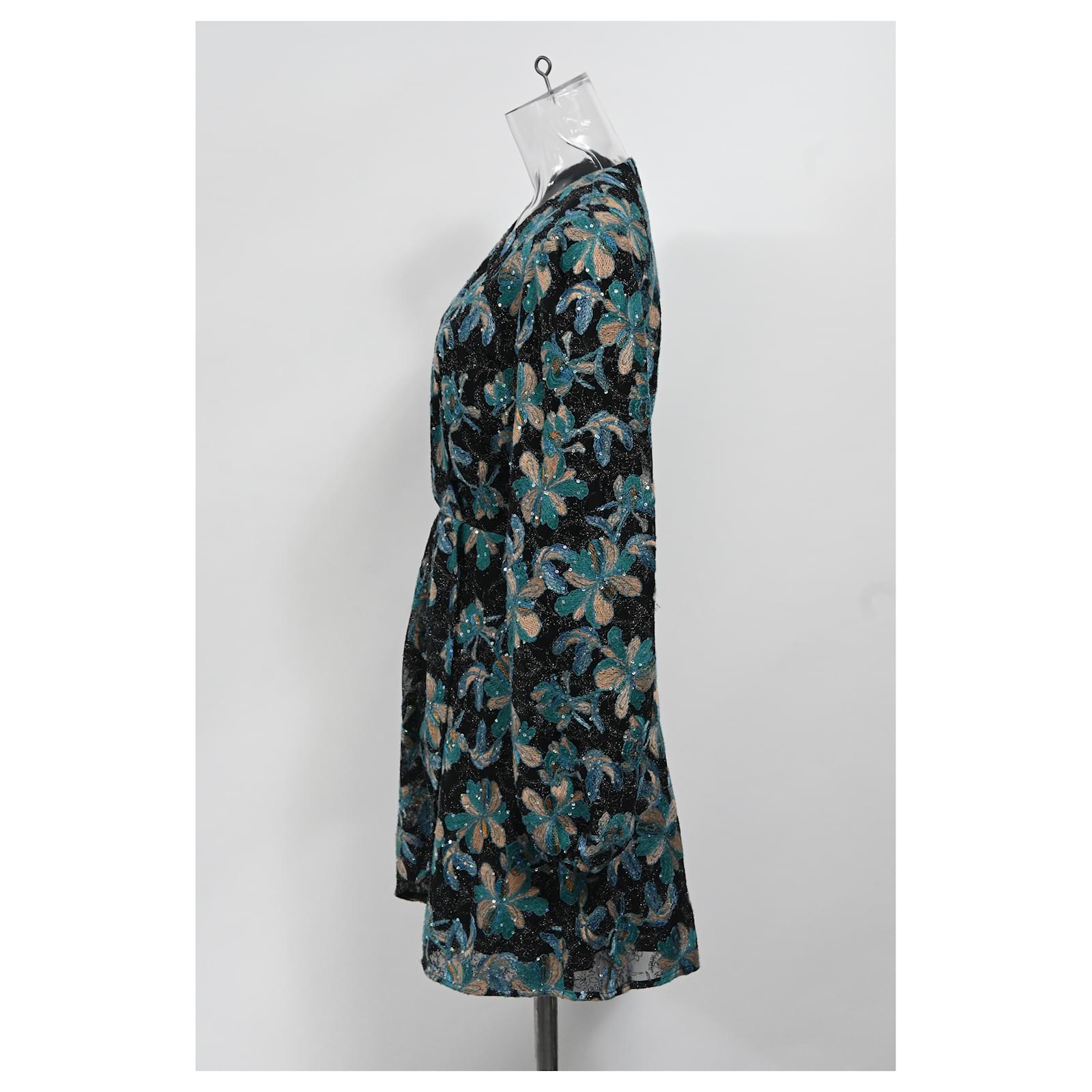 Sandro Paris Embroidered Mini Long Sleeve Dress in Multicolor Polyester Multiple colors ref.1755940 - Joli Closet Sandro Paris Embroidered Mini Long Sleeve Dress in Multicolor Polyester Multiple colors ref.1755940 - Joli Closet
