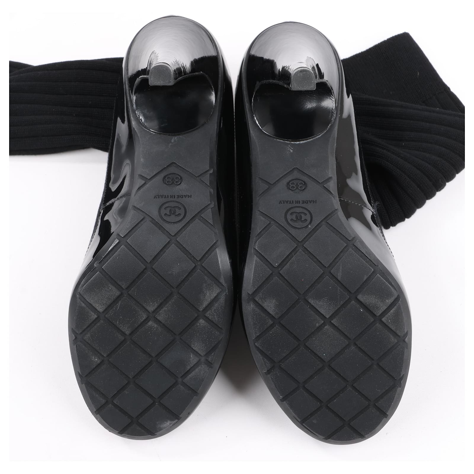 Chanel Coco Mark Patent Leather Pumps Knitted Socks Docking in