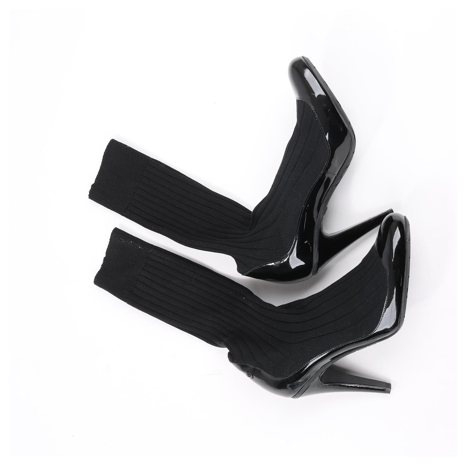 靴 CHANEL Backside Coco Mark Patent Pumps 靴 CHANEL Backside Coco Mark Patent Pumps CHANEL Coco Mark Patent