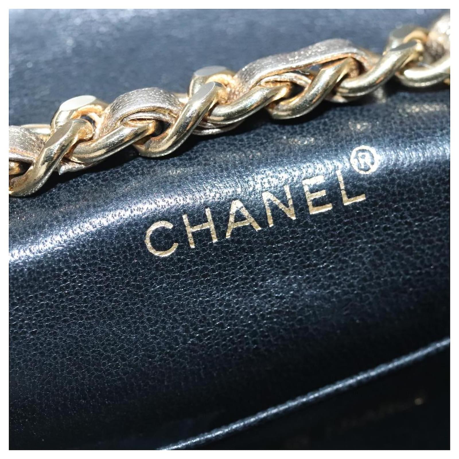 CHANEL Mini Mini Matelasse Chain Pouch Lamb Skin Gold CC Auth